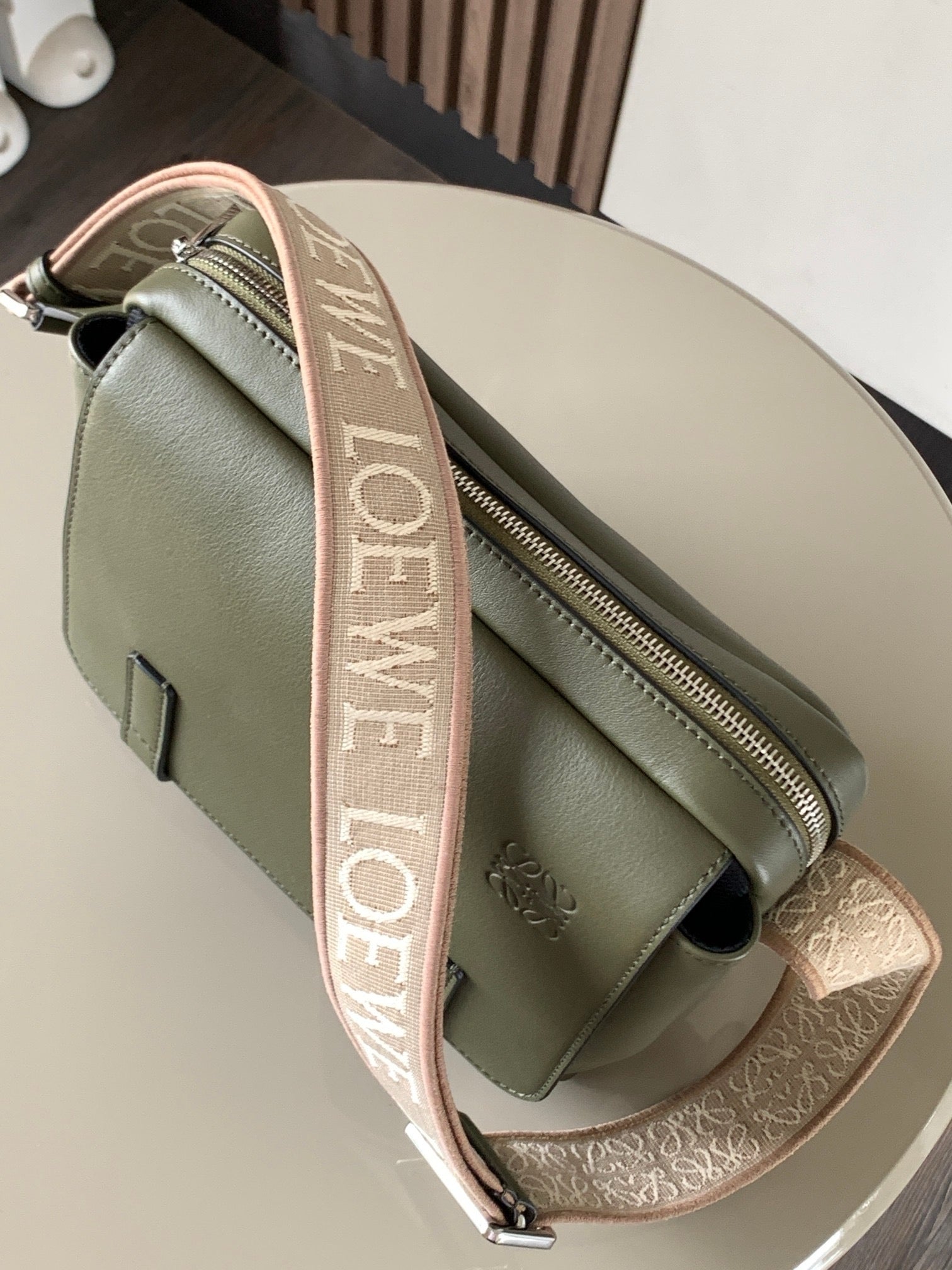 LW Messenger Bag