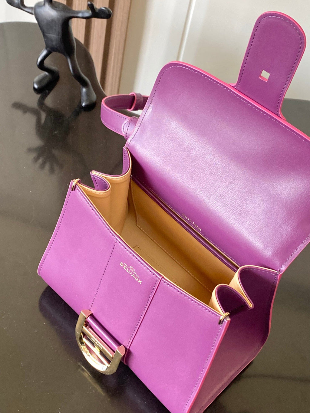 DLV Sling Bag