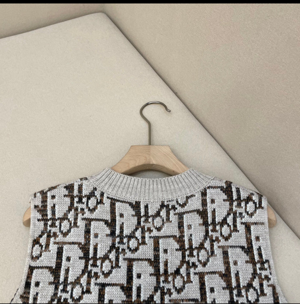 CD Sweater