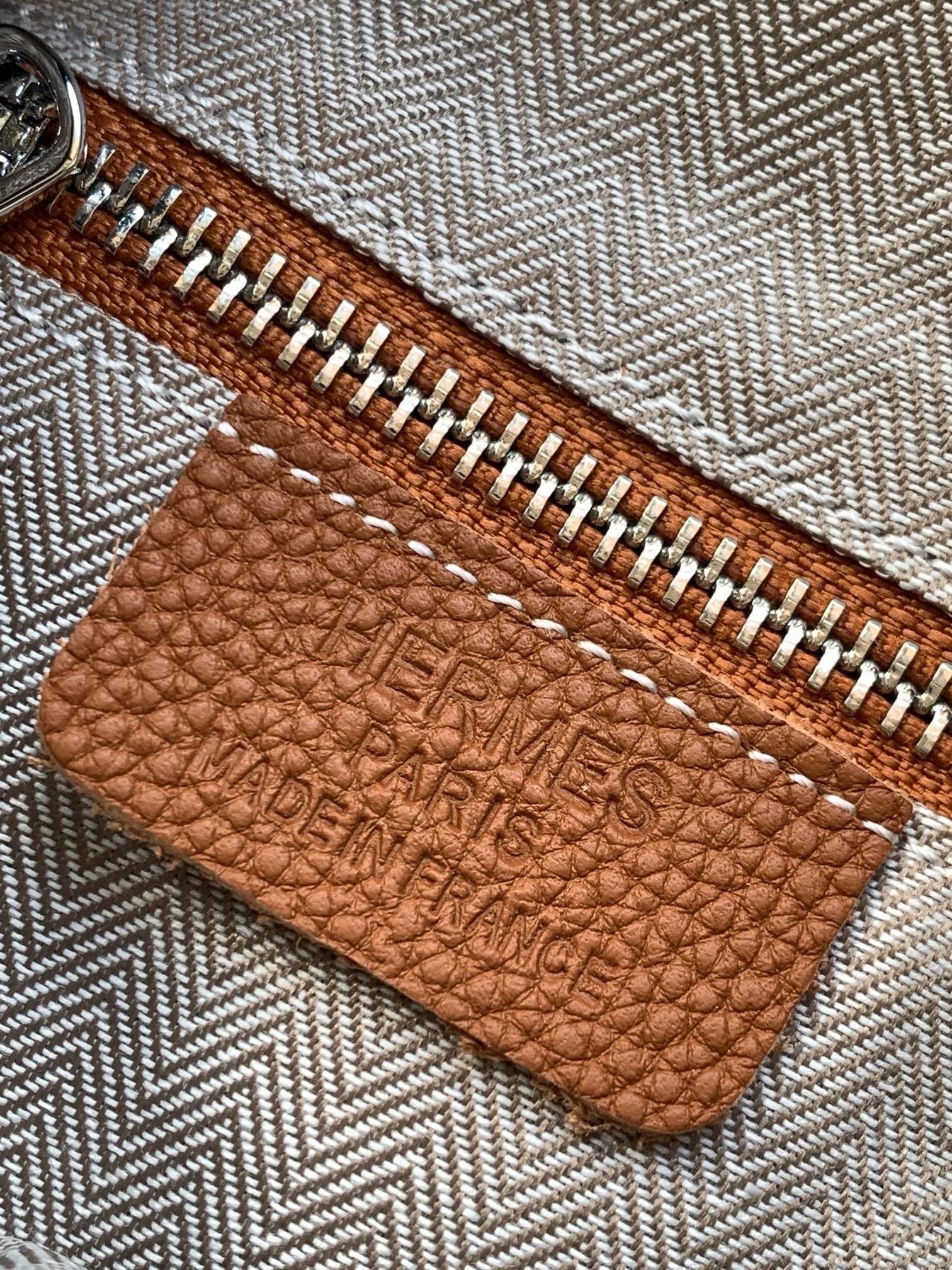 HMS Crossbody Bag