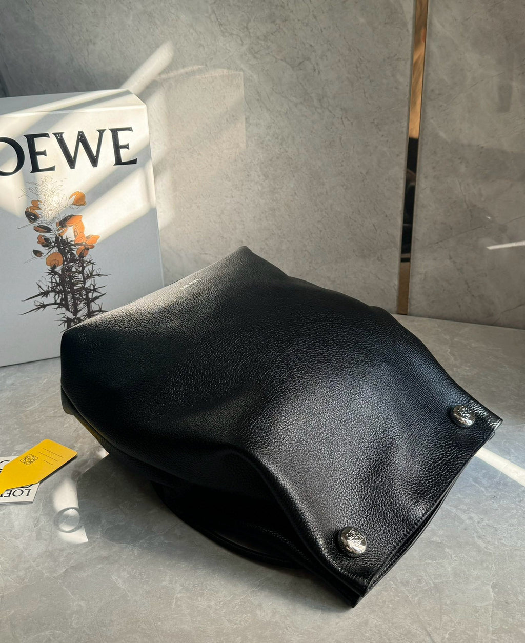 LW Pebble Hobo