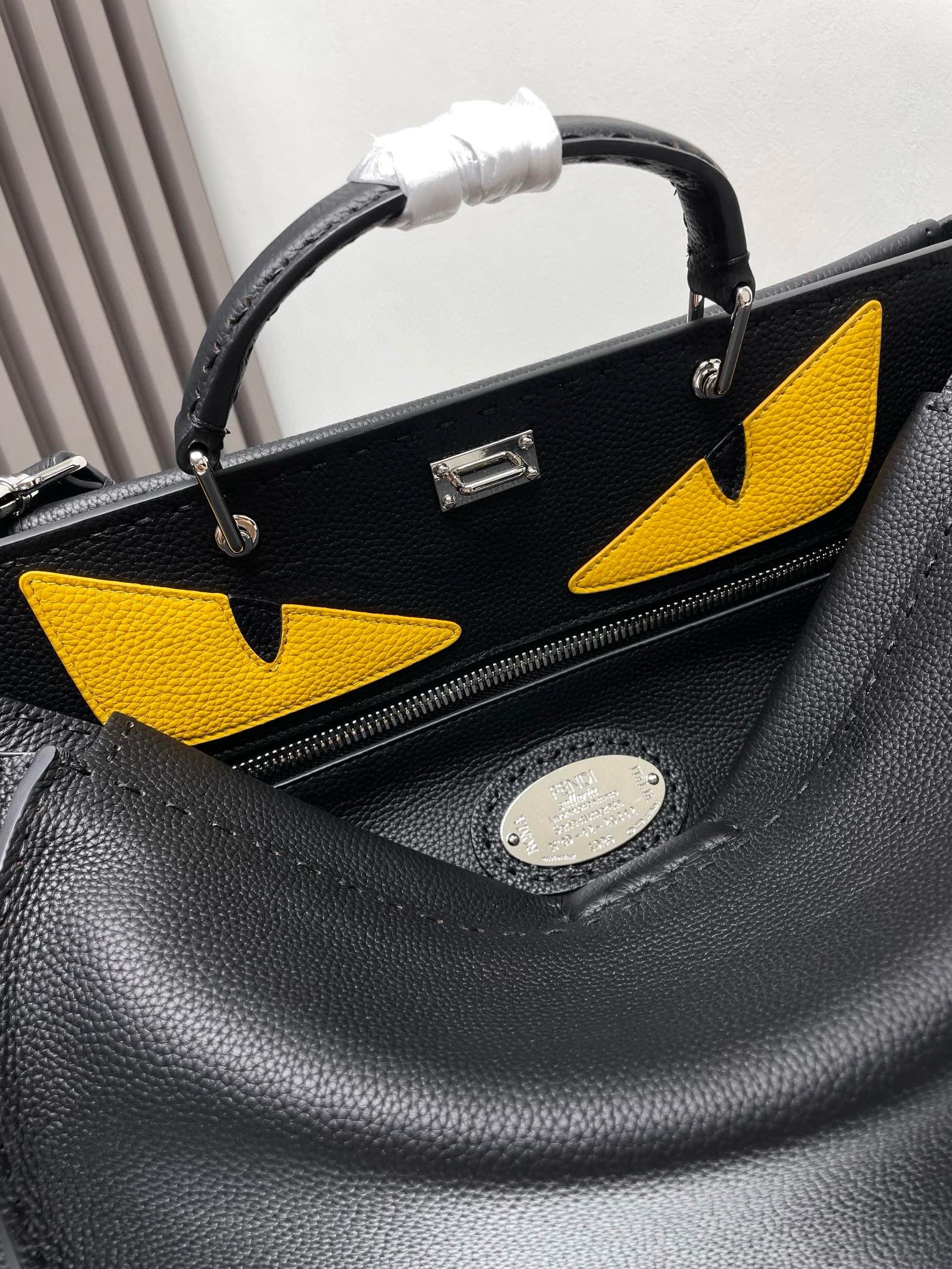 FD Peekaboo Bag