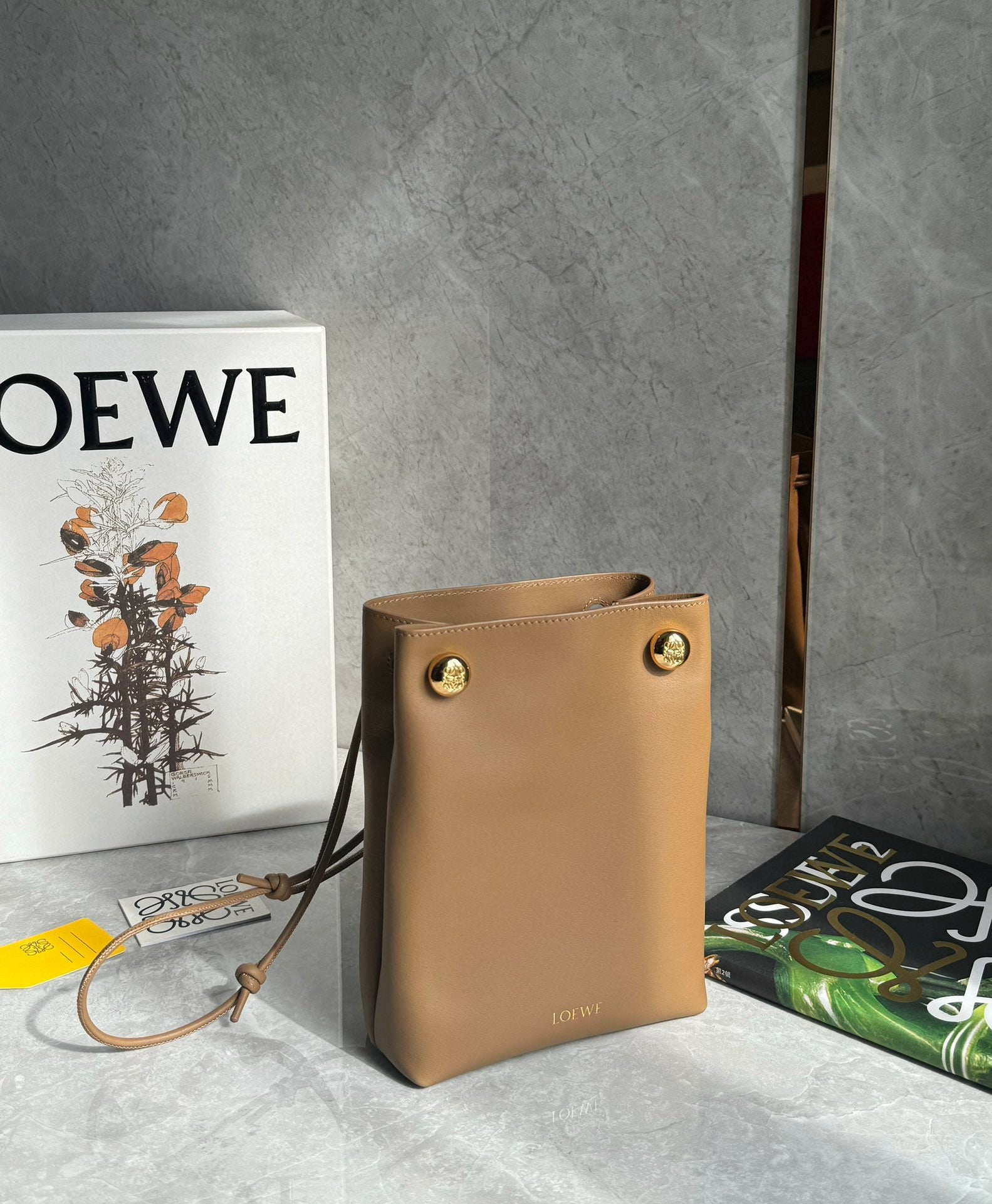 LW Pebble Leather