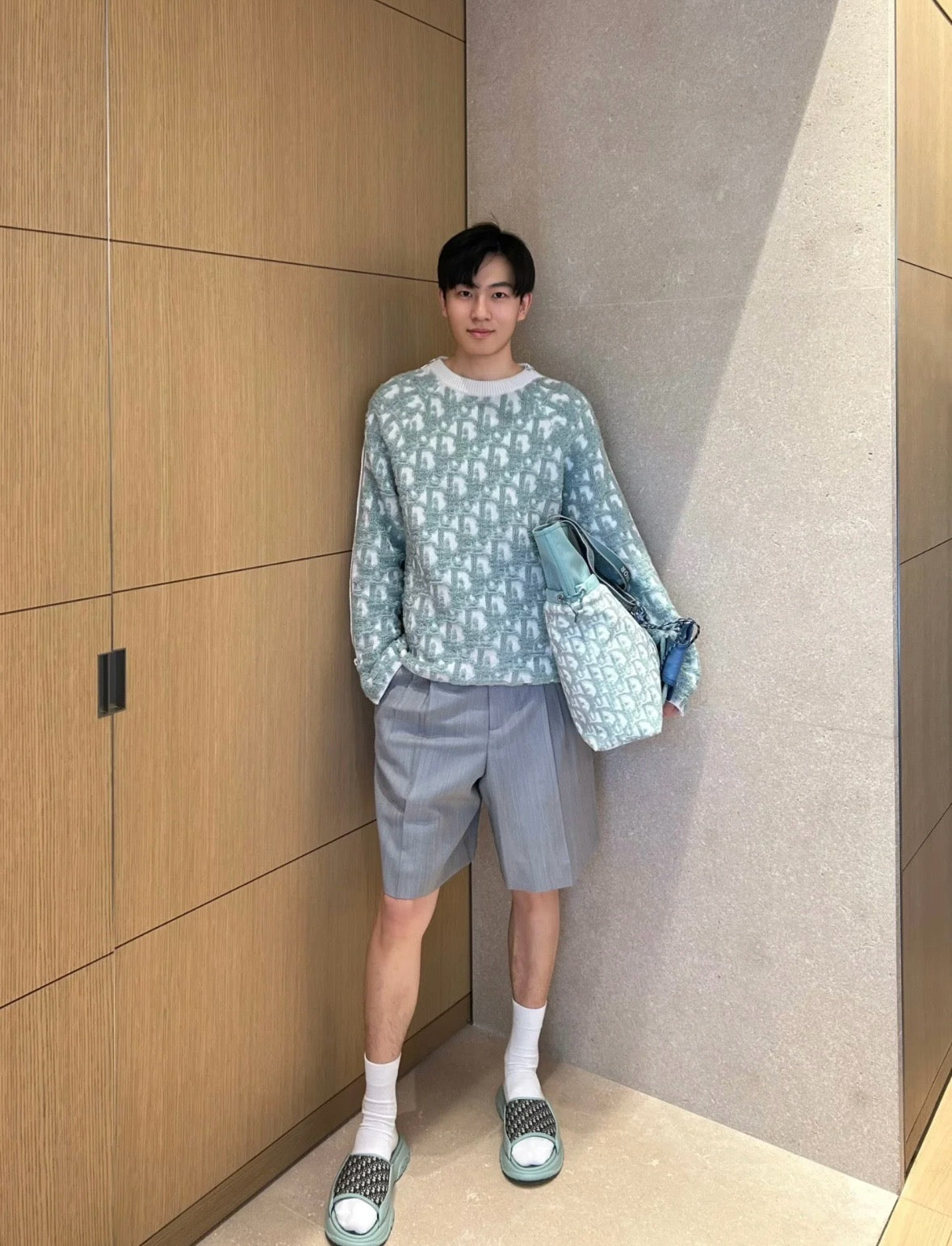 CD Sweater