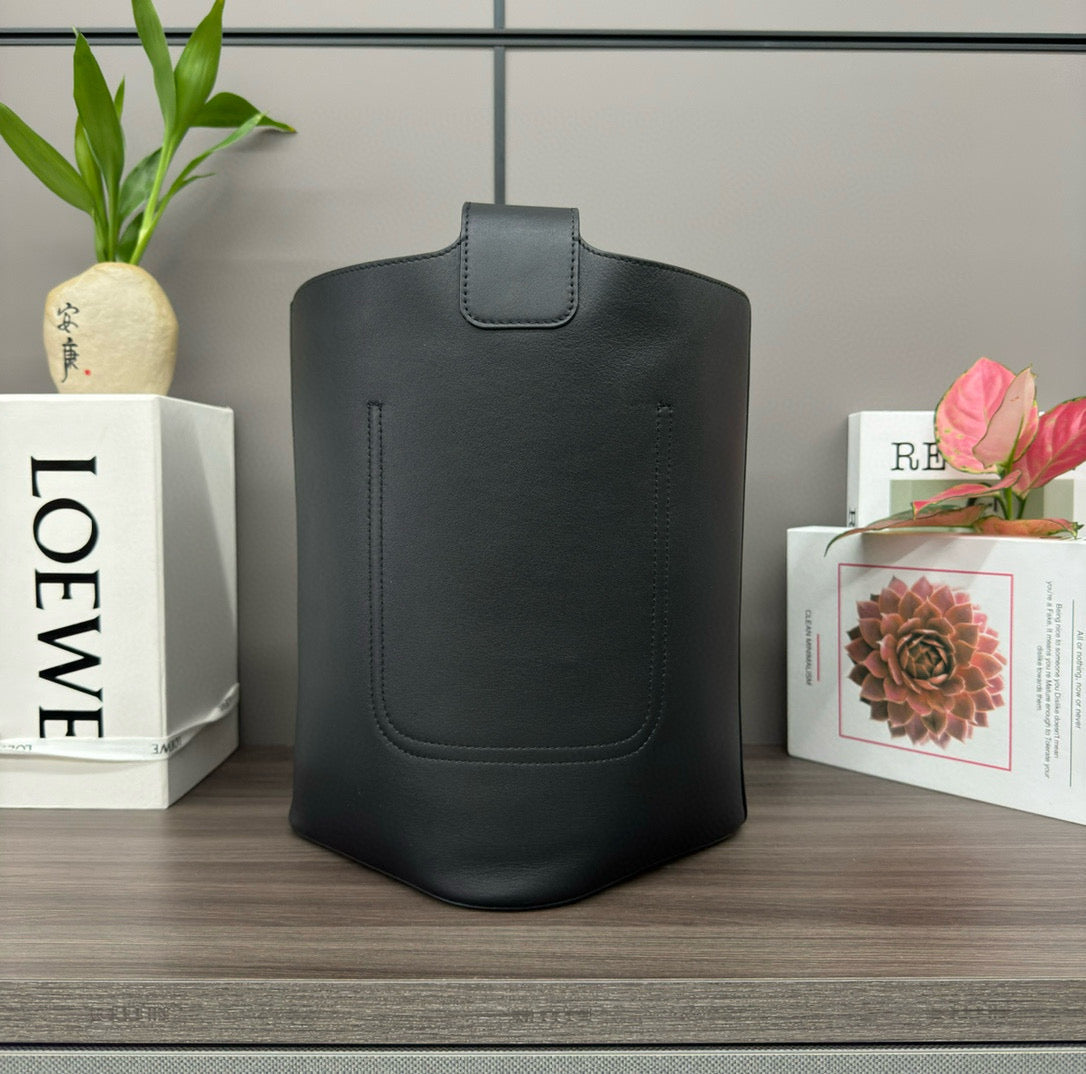 LW Pebble Bucket