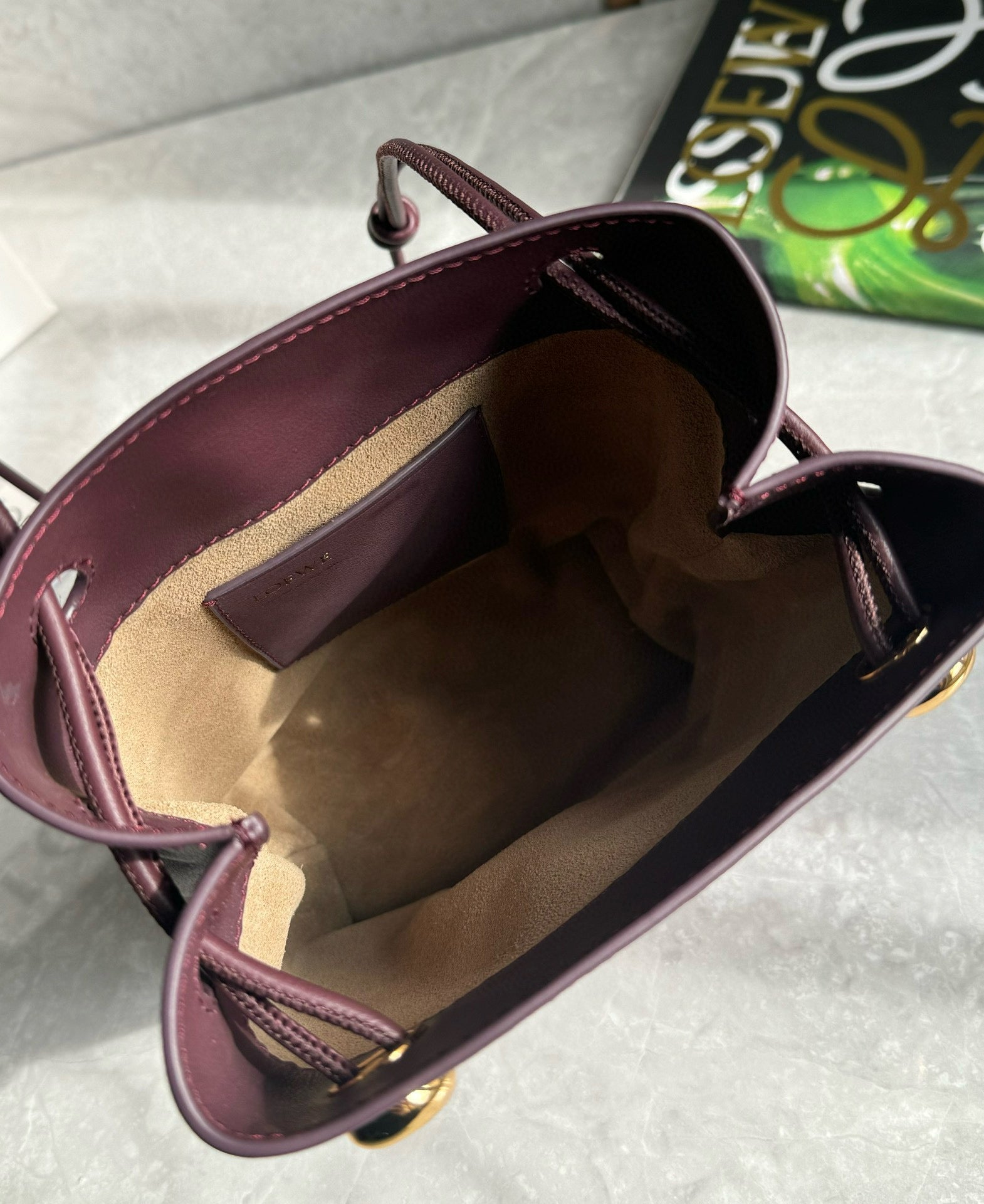 LW Pebble Leather