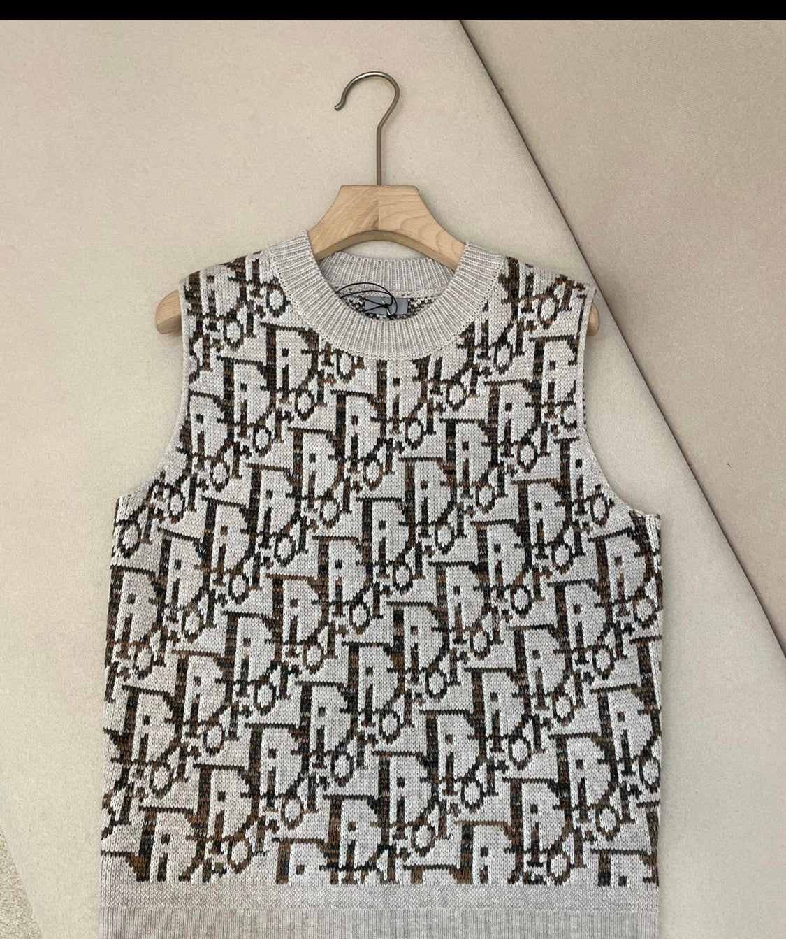 CD Sweater