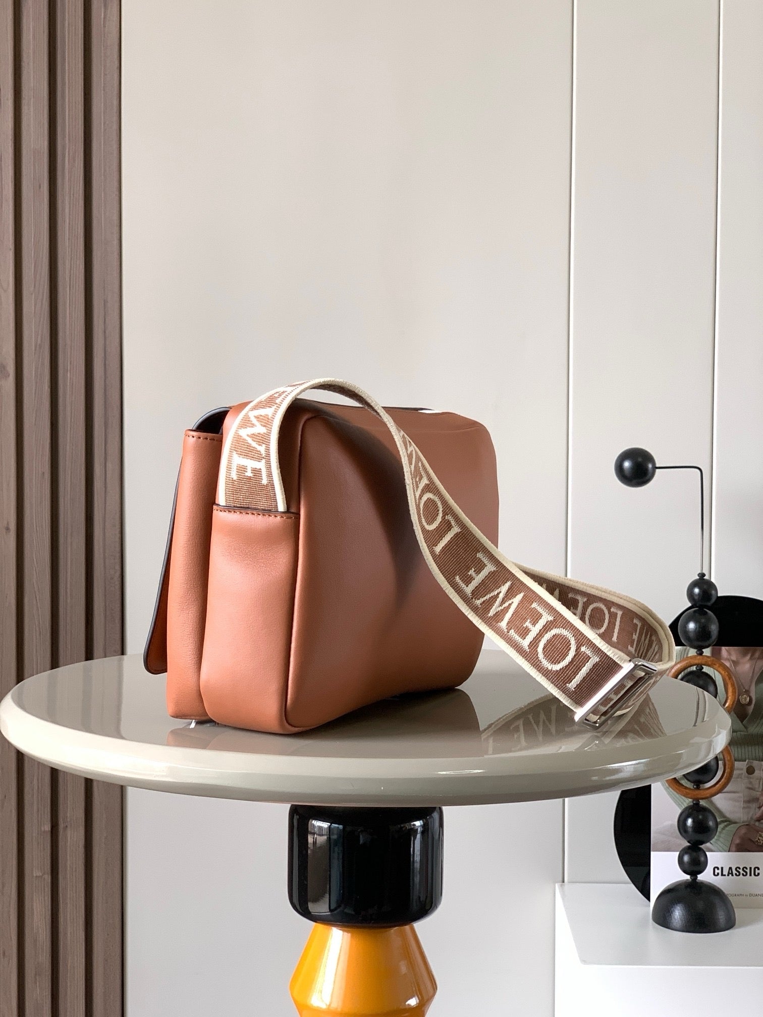 LW Messenger Bag