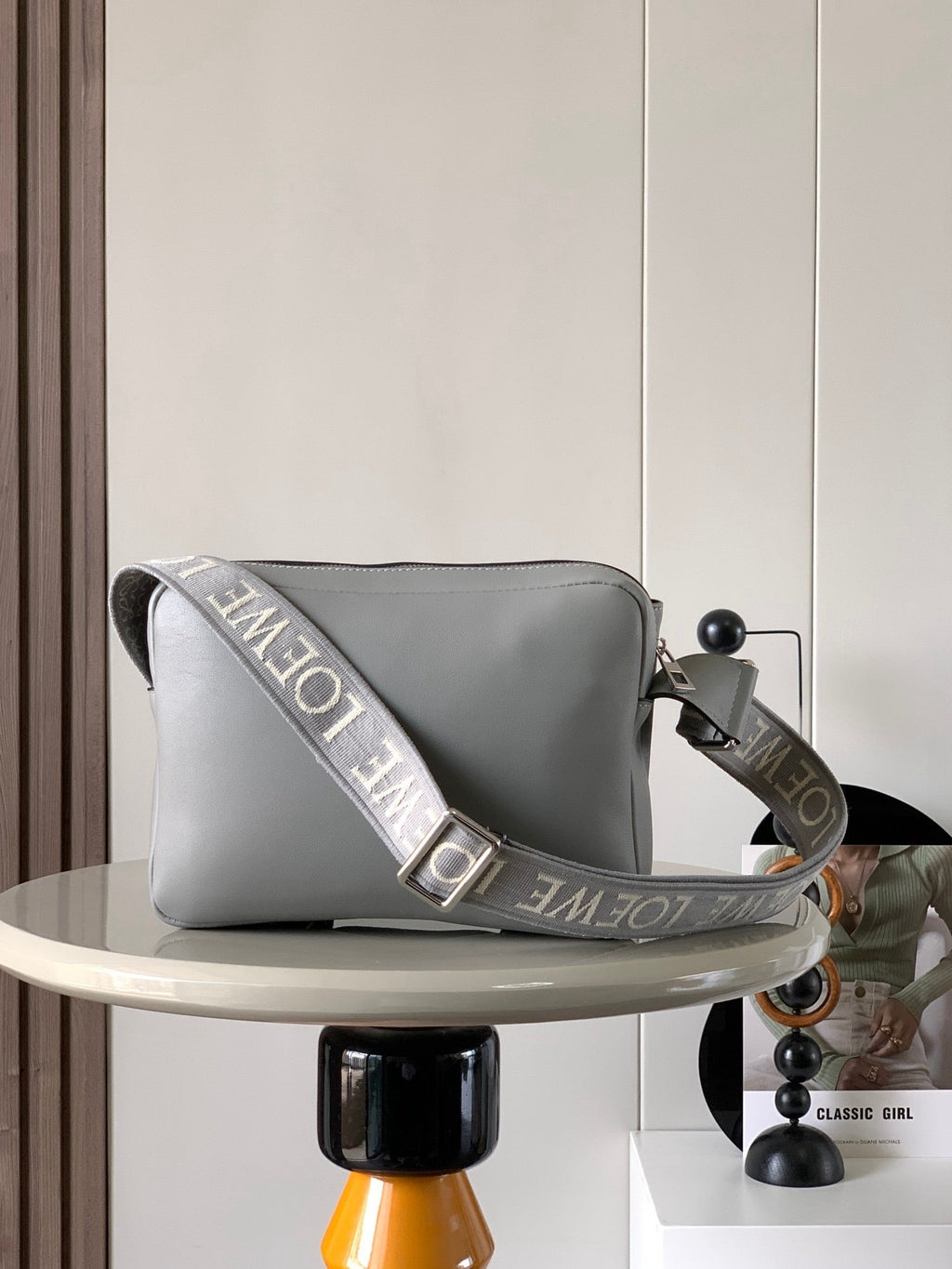 LW Messenger Bag