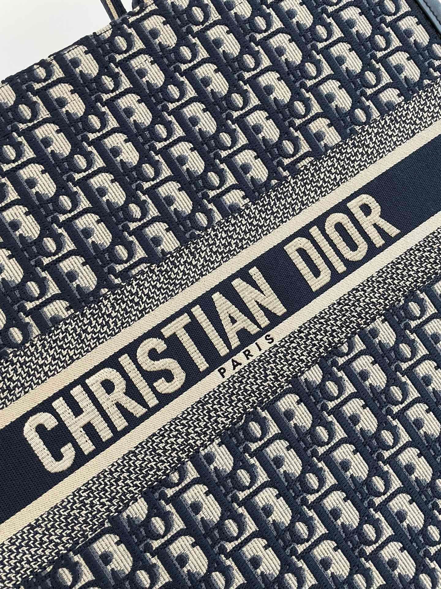 CD Book Tote