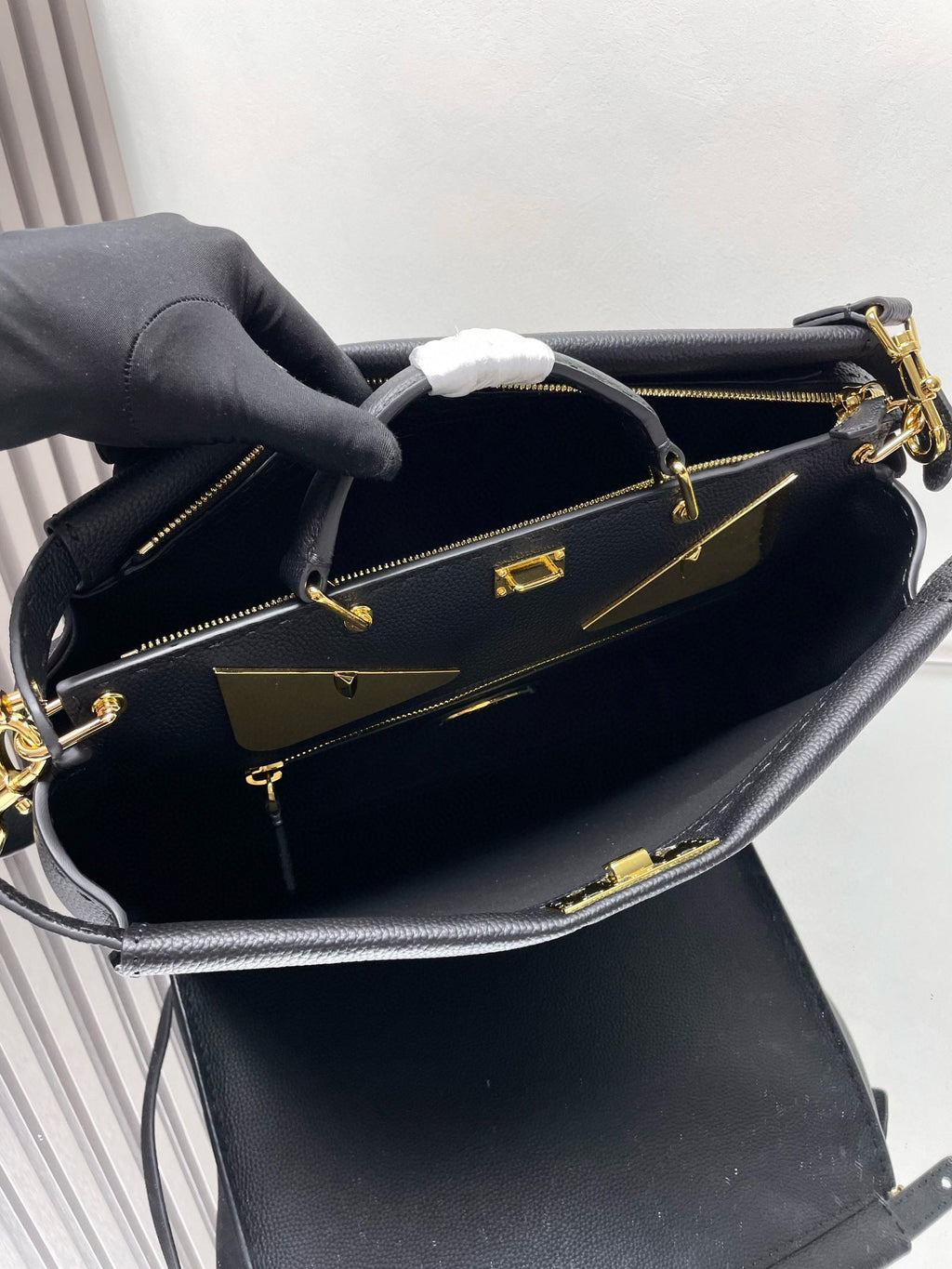 FD Peekaboo Bag