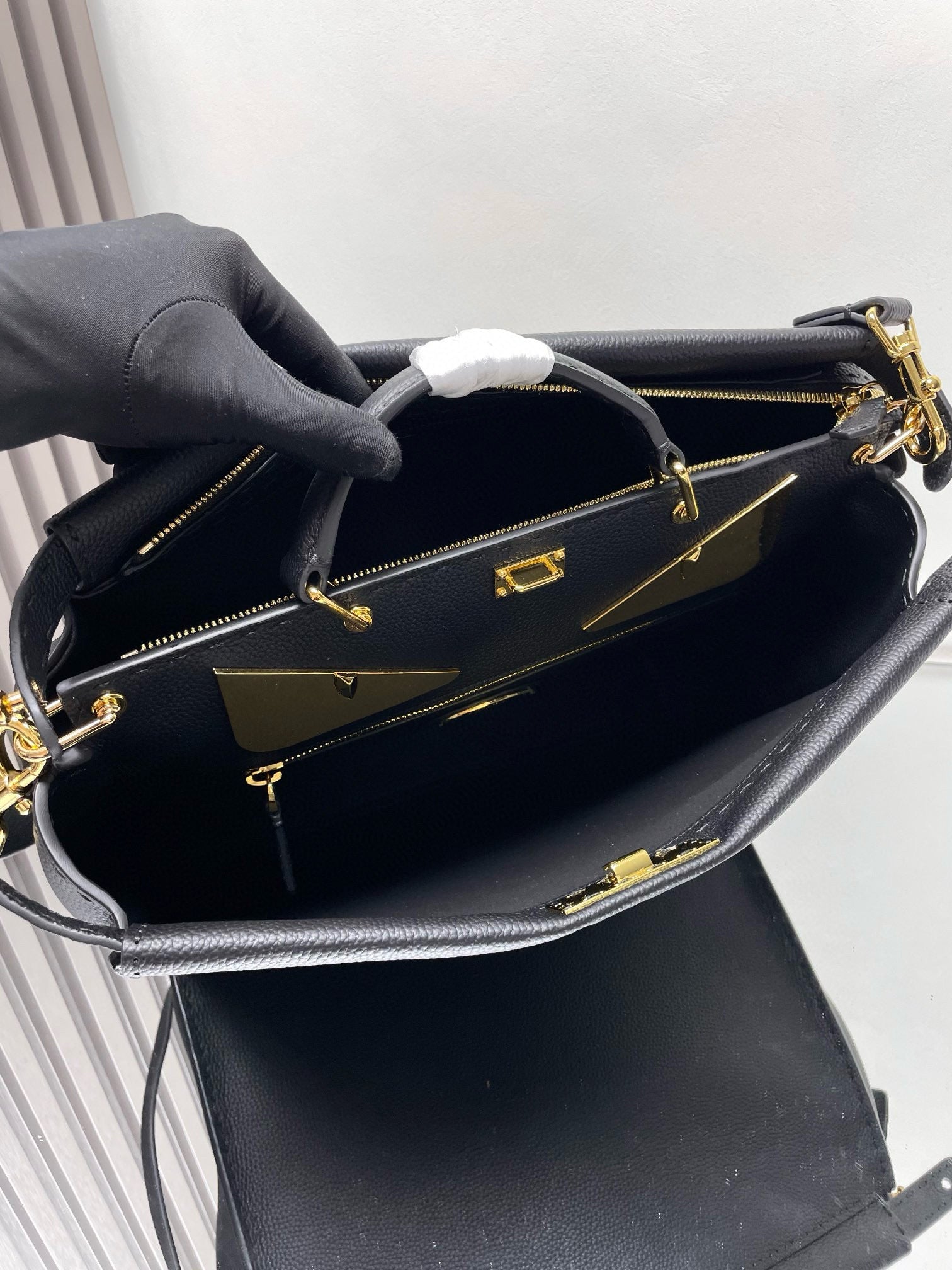 FD Peekaboo Bag