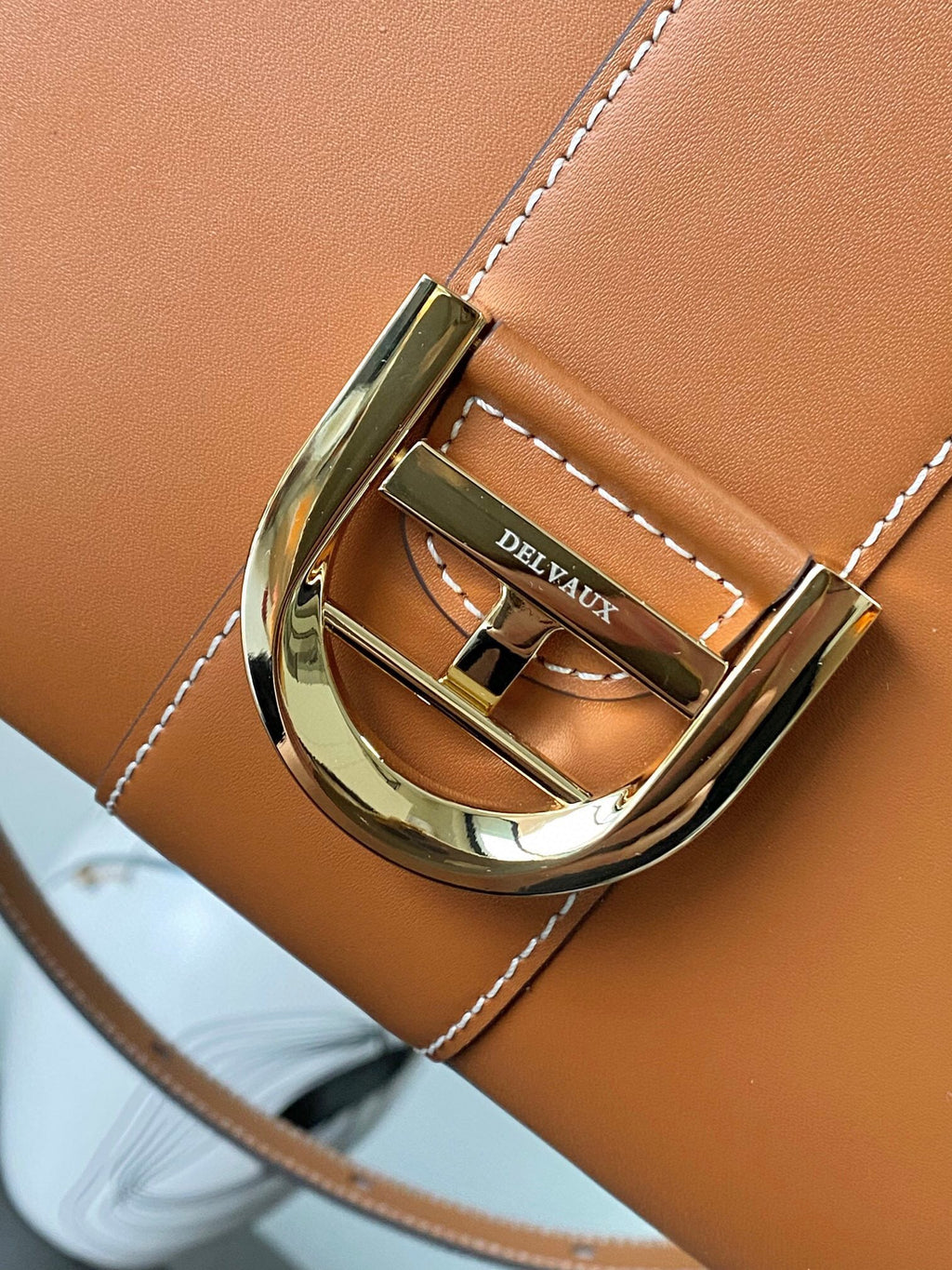DLV Sling Bag