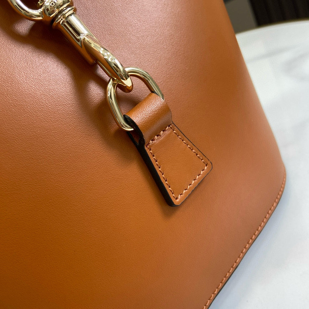 GC Shoulder Bag