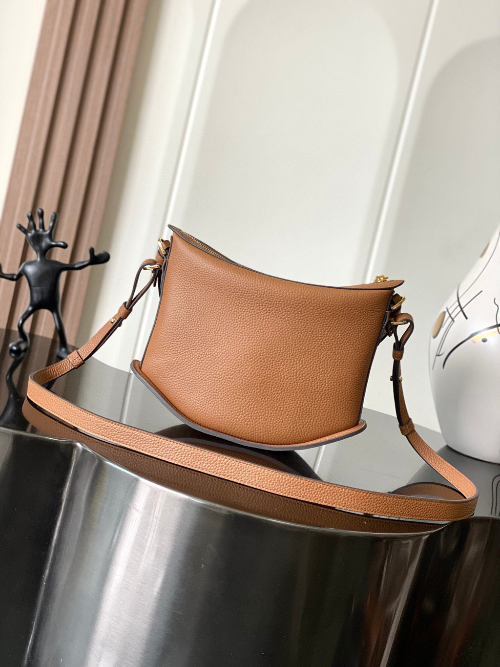 DLV Sling Bag