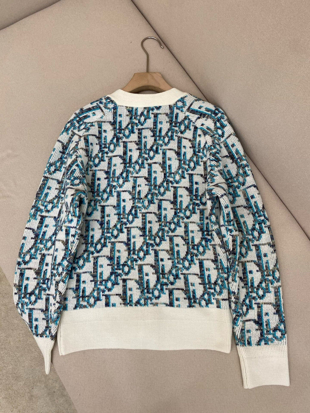CD Sweater