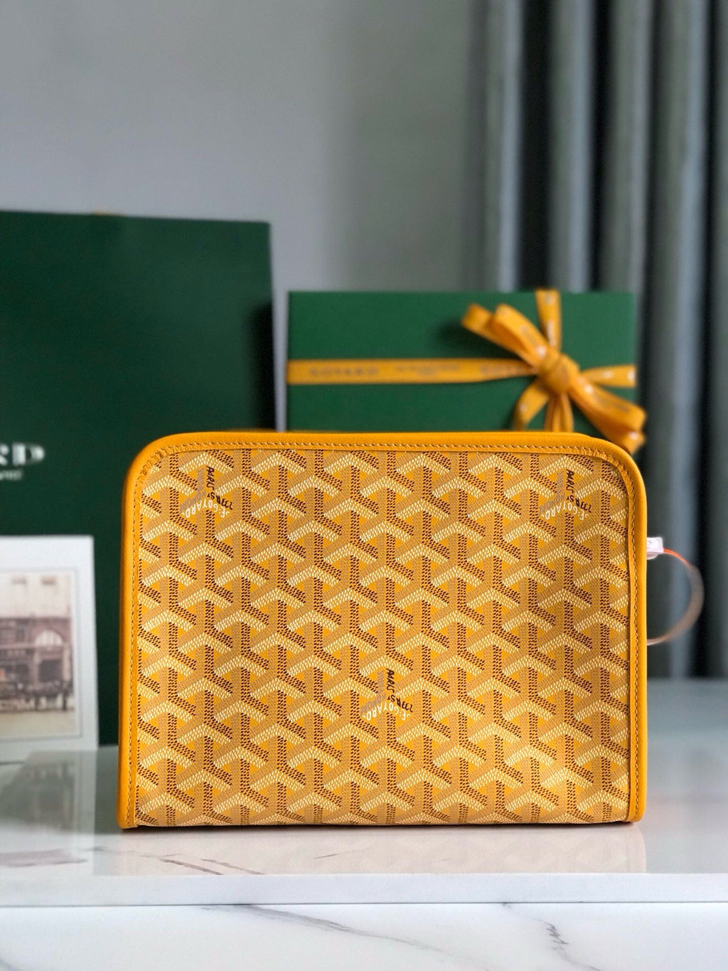 GYD Jouvence Toiletry Bag
