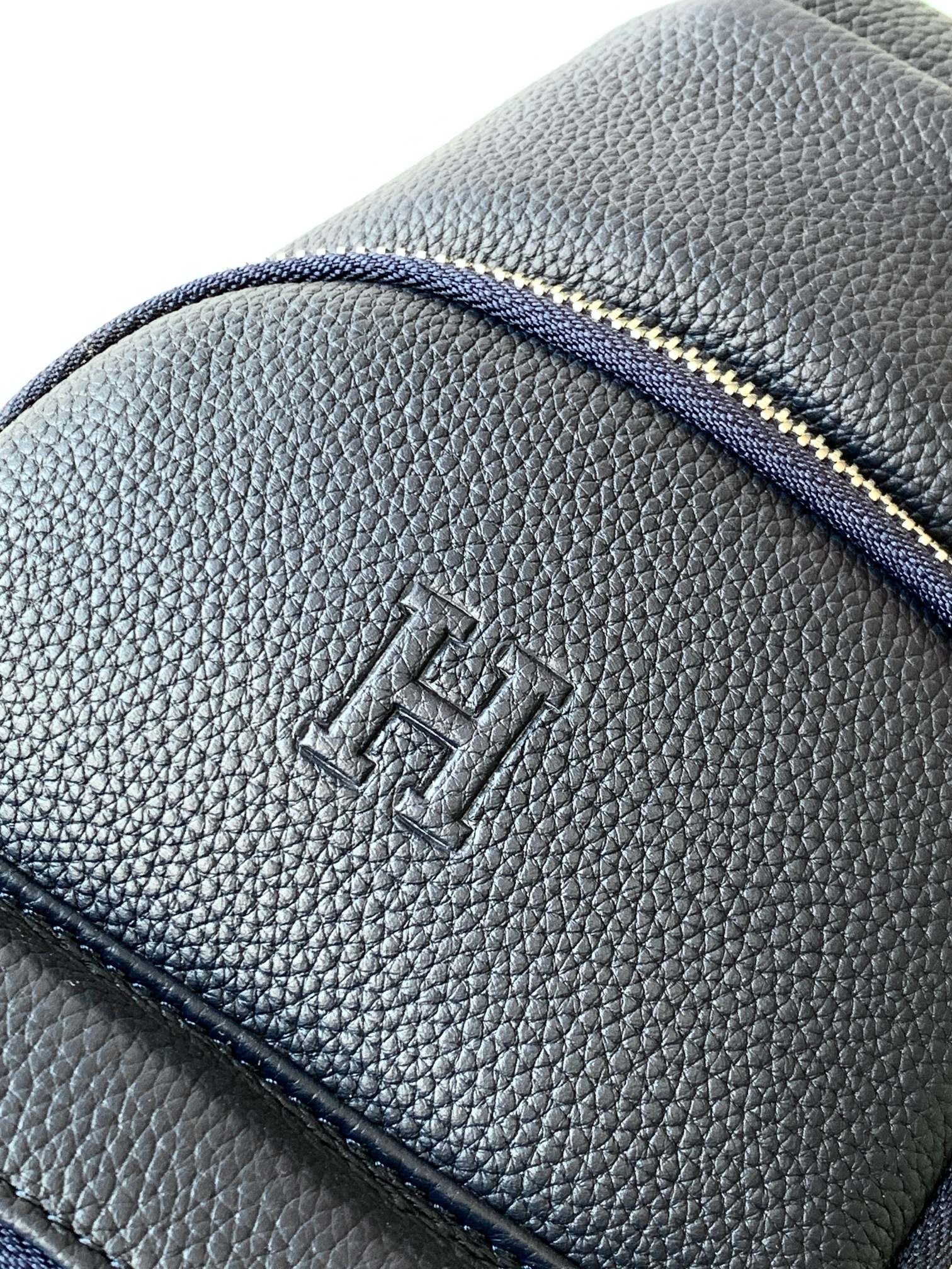 HMS Crossbody Bag