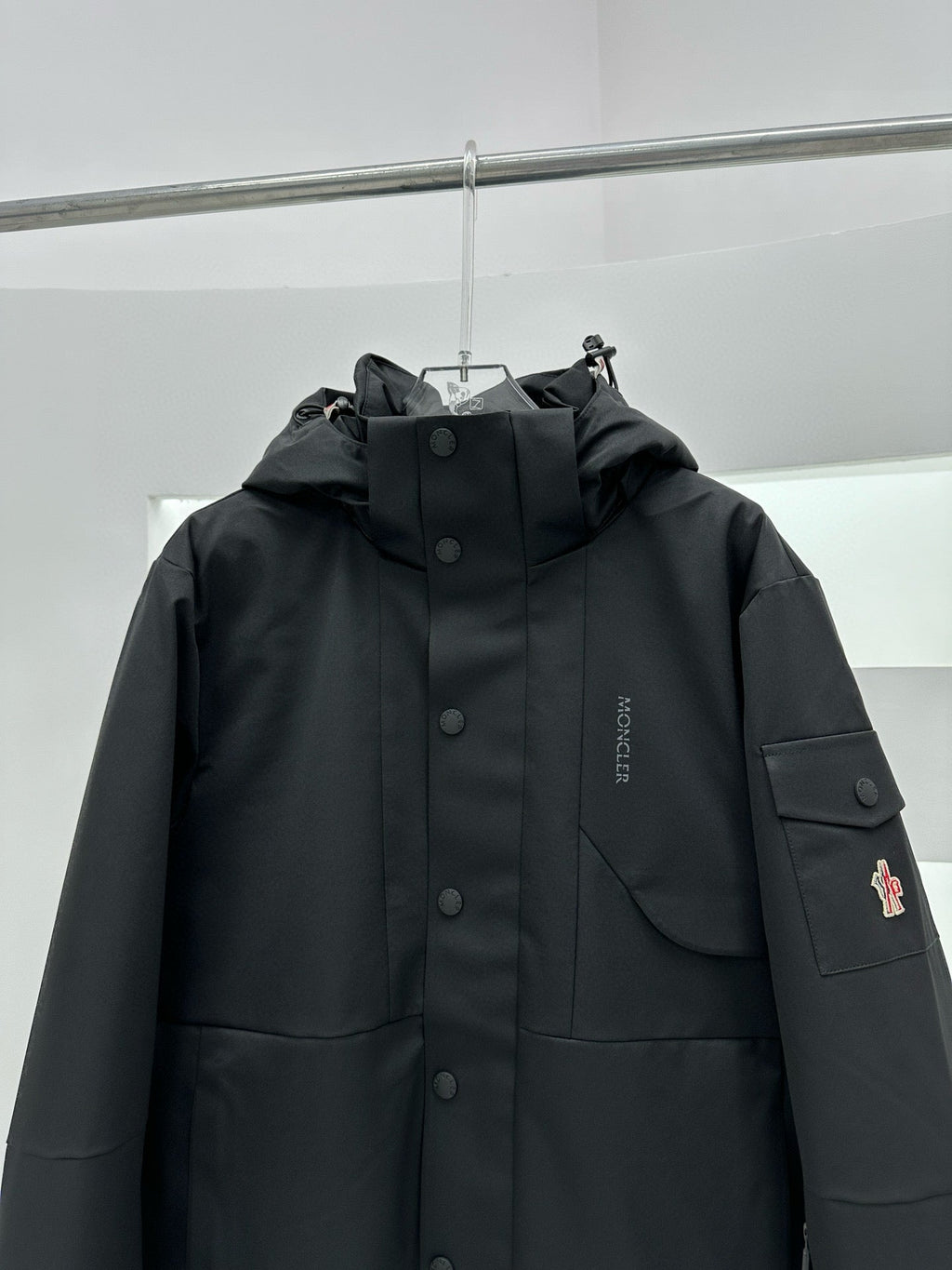 MNC Windbreaker