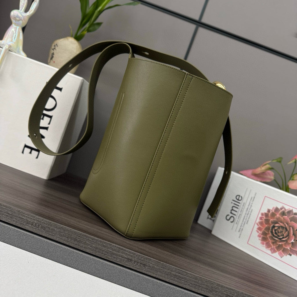 LW Pebble Bucket