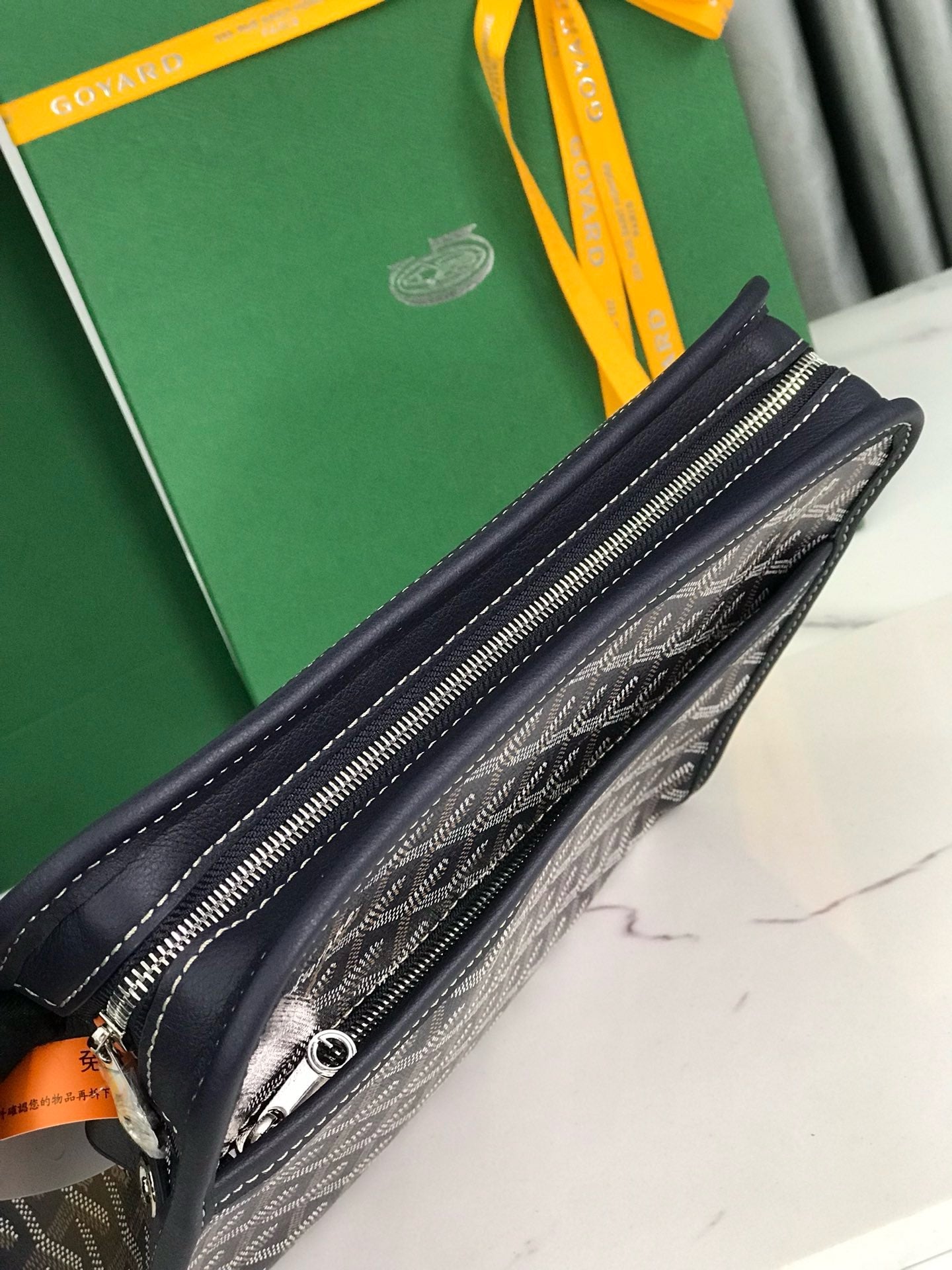 GYD Jouvence Toiletry Bag