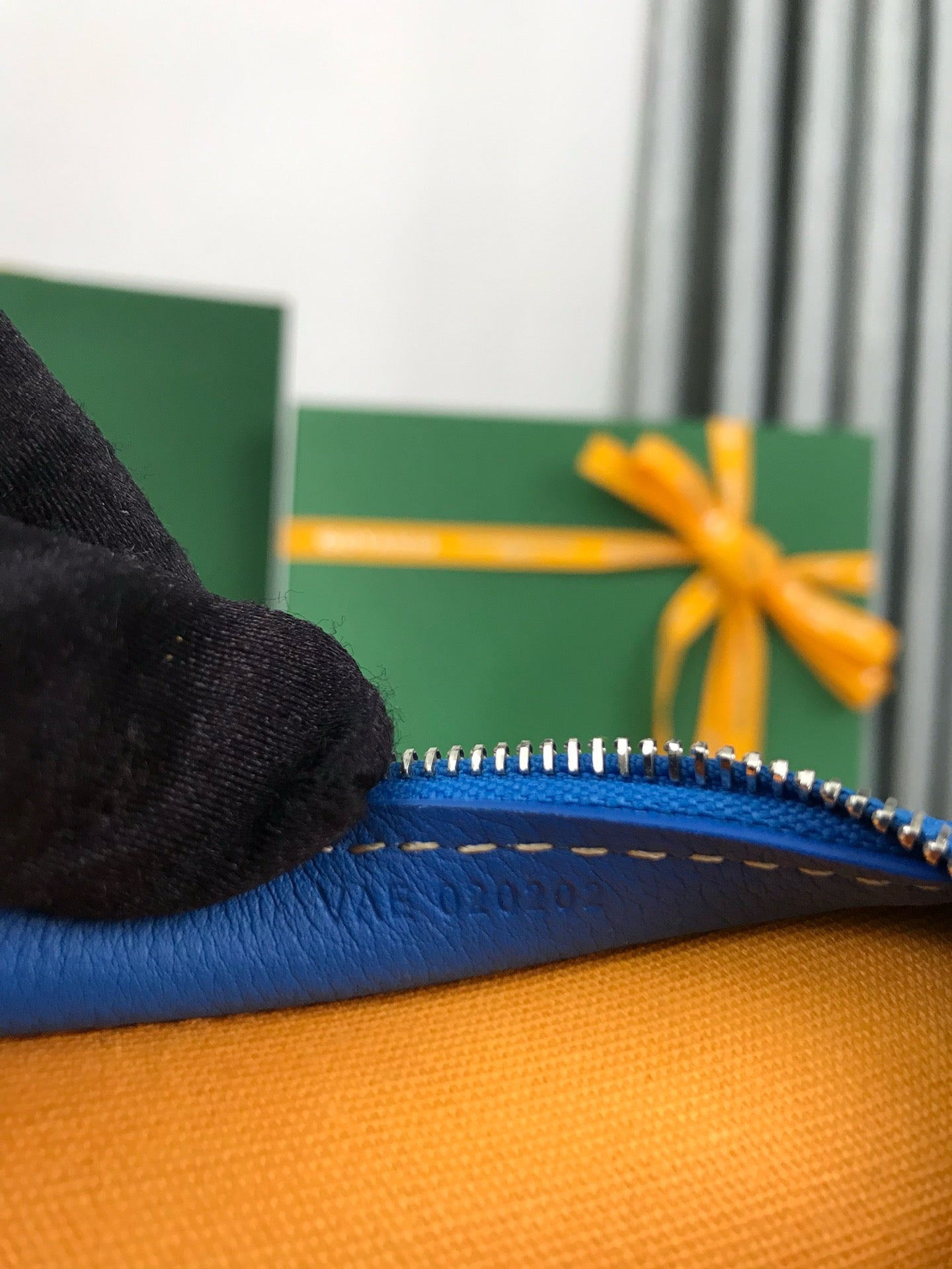 GYD Jouvence Toiletry Bag
