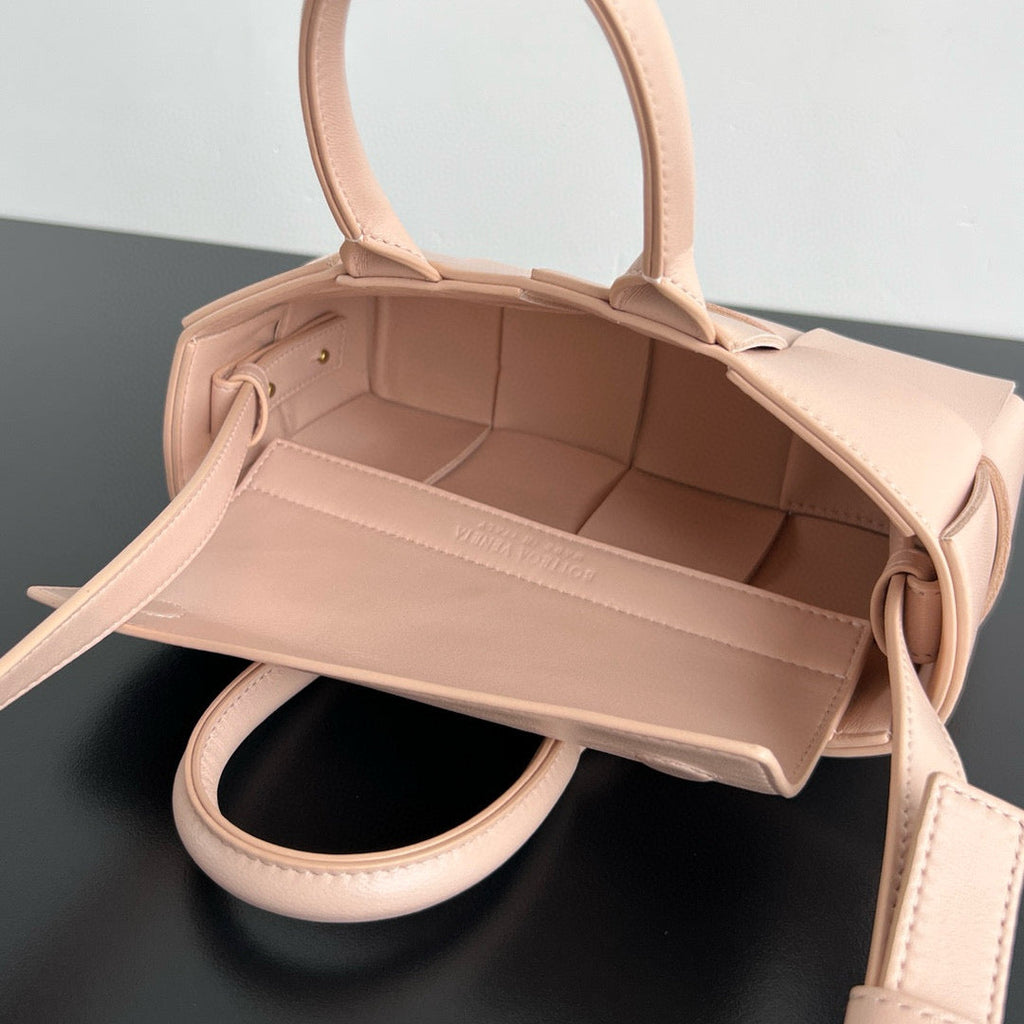 BTV East-West Arco Tote