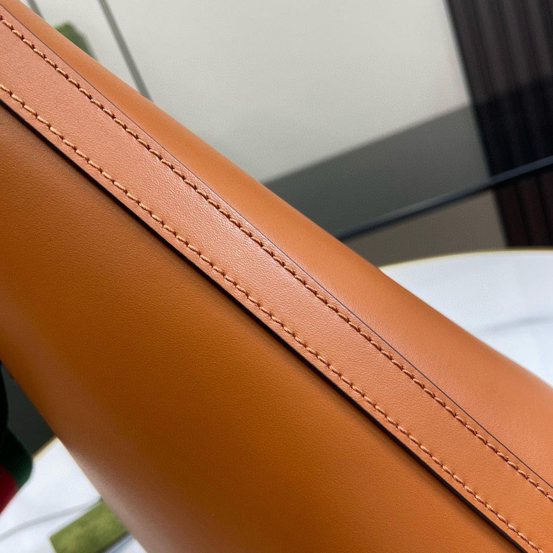 GC Shoulder Bag
