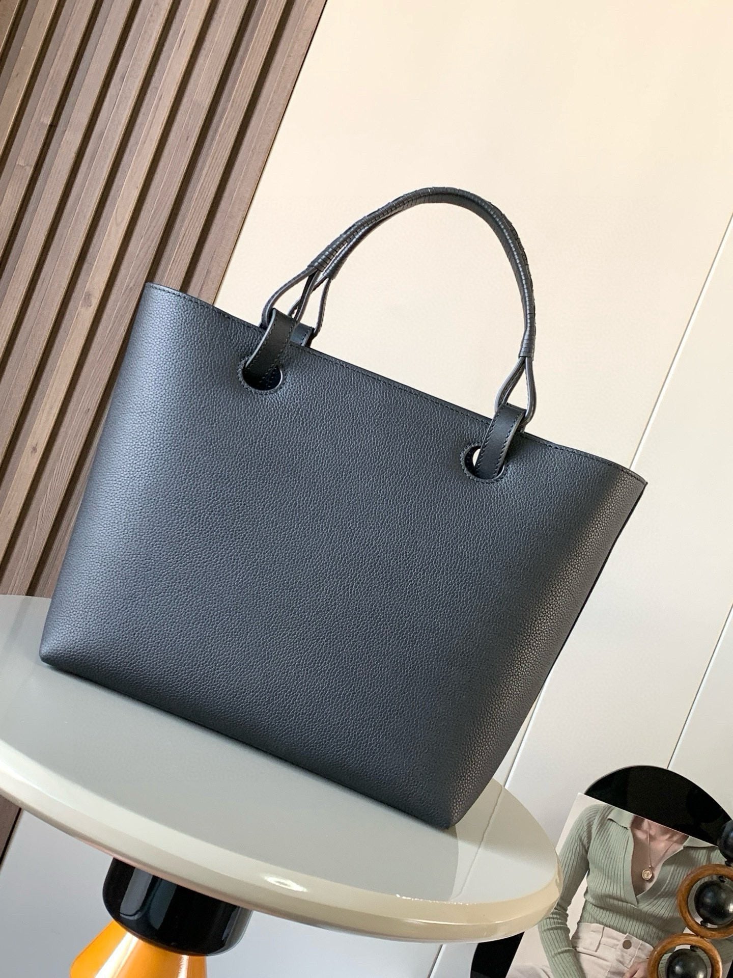 LW Anagram Tote