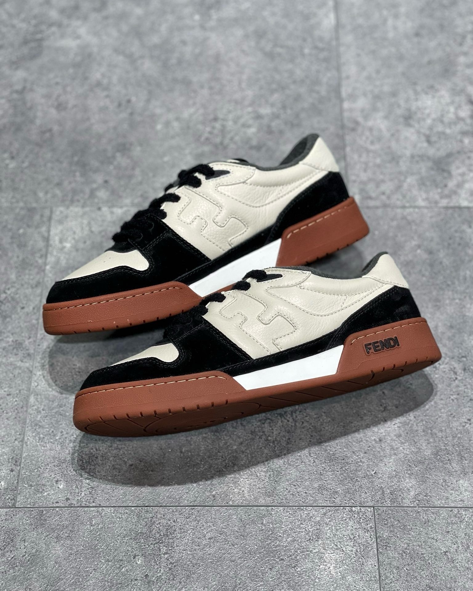 FD Sneakers