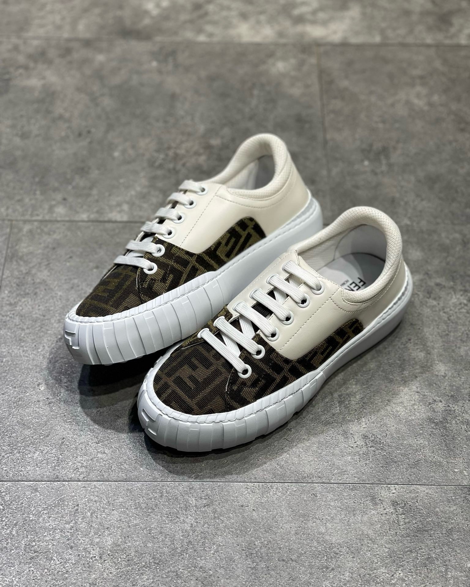 FD Sneakers
