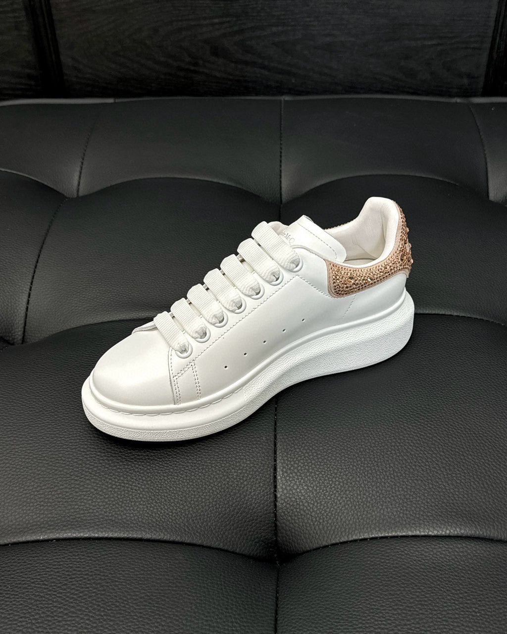 AMQ Sneakers
