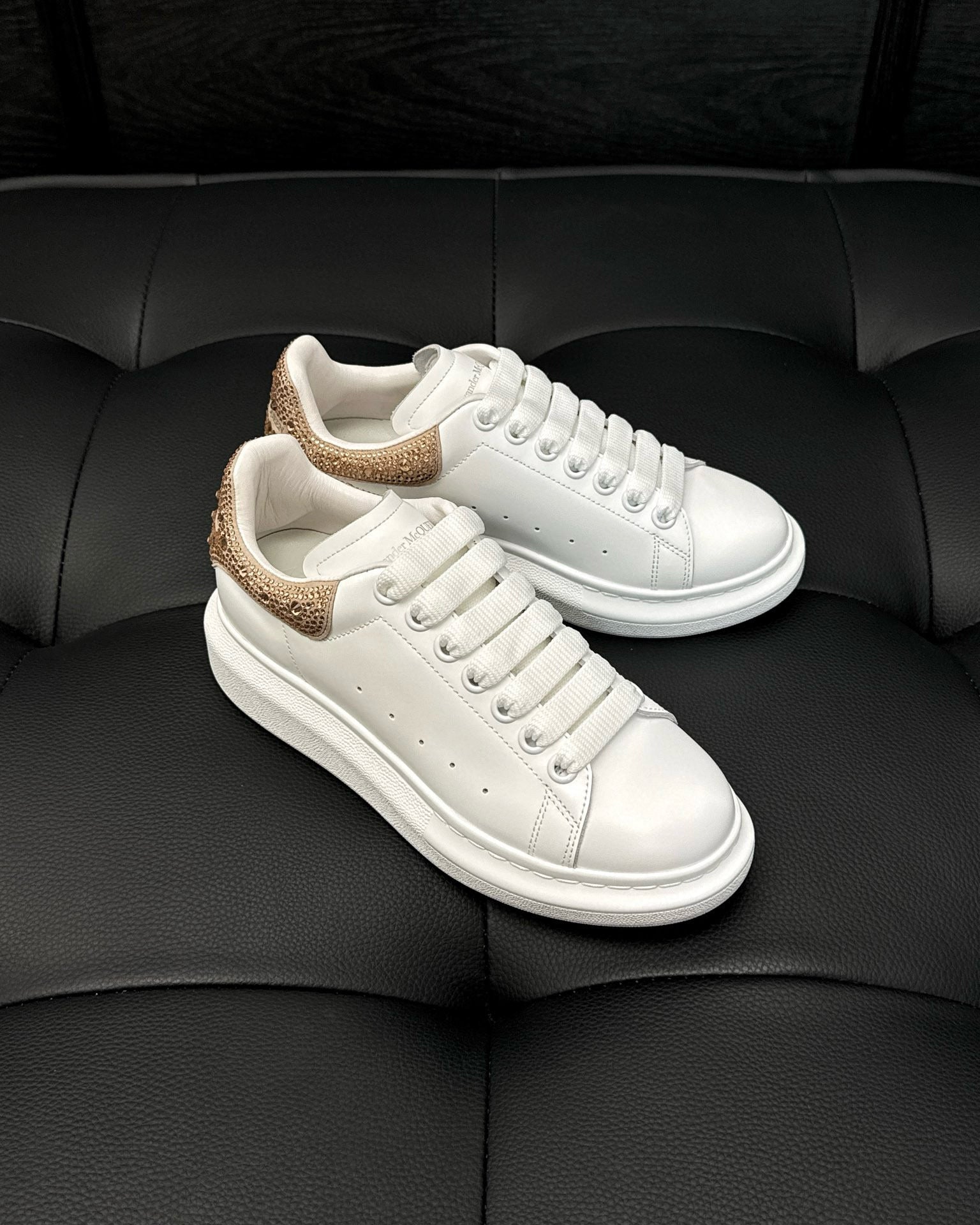 AMQ Sneakers