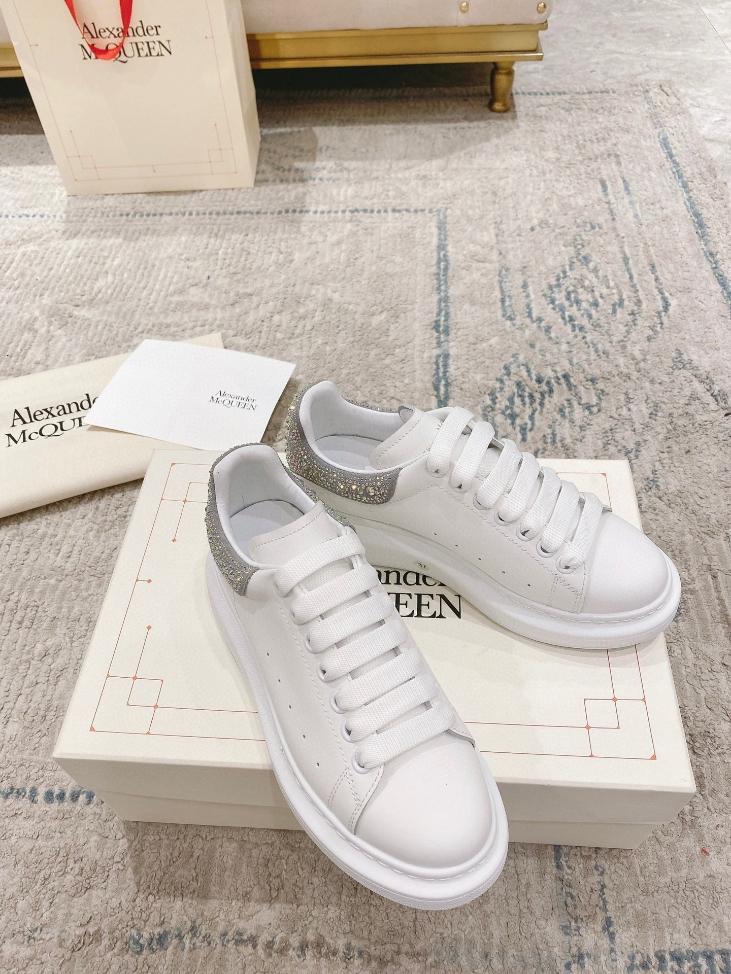 AMQ Sneakers