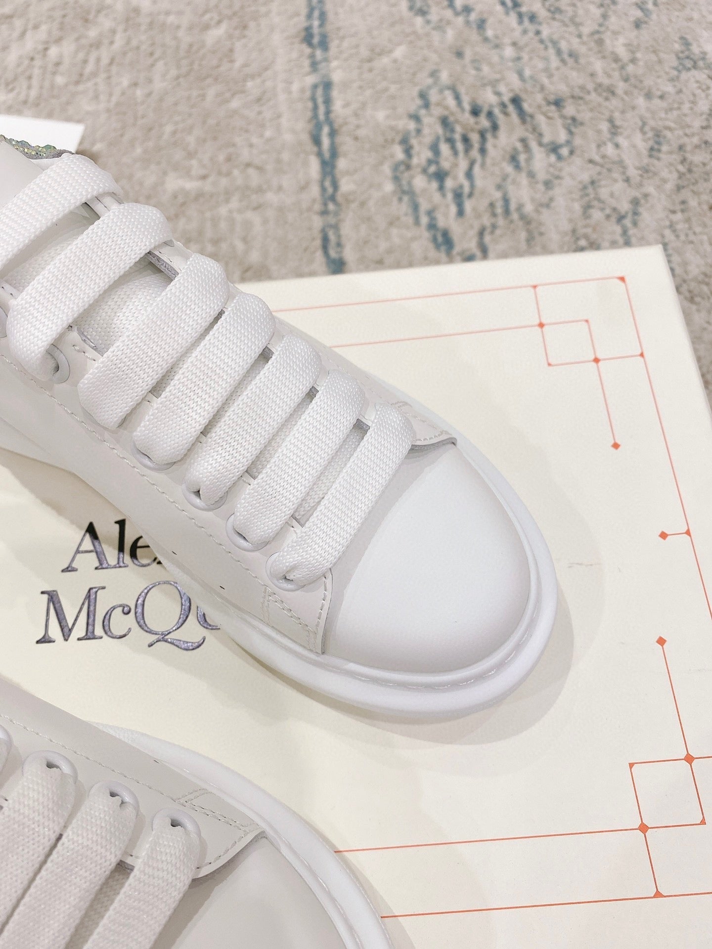 AMQ Sneakers