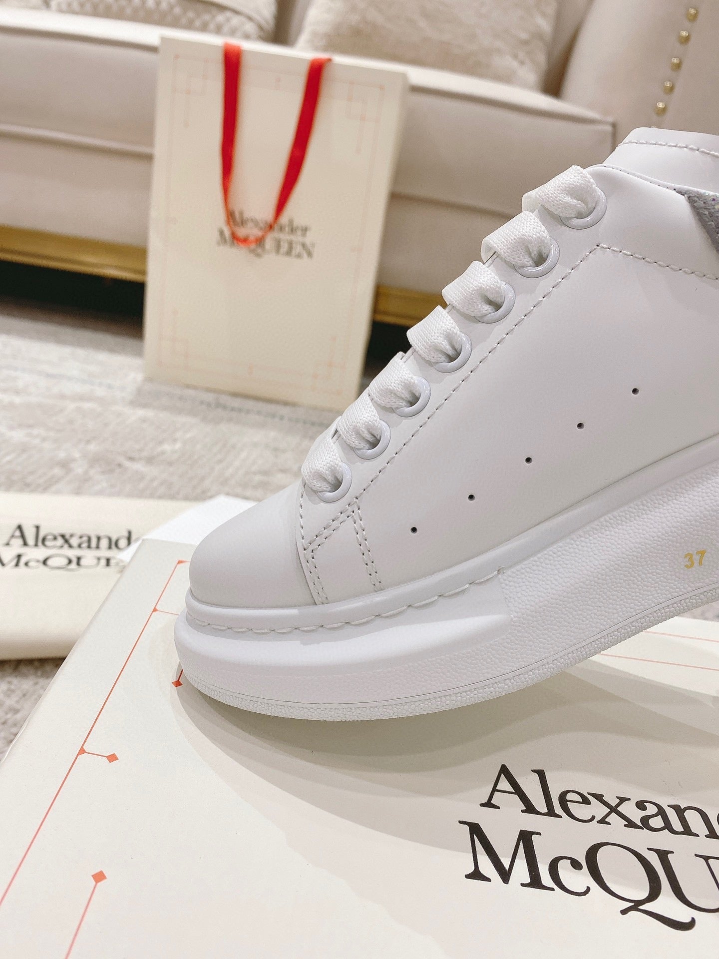 AMQ Sneakers