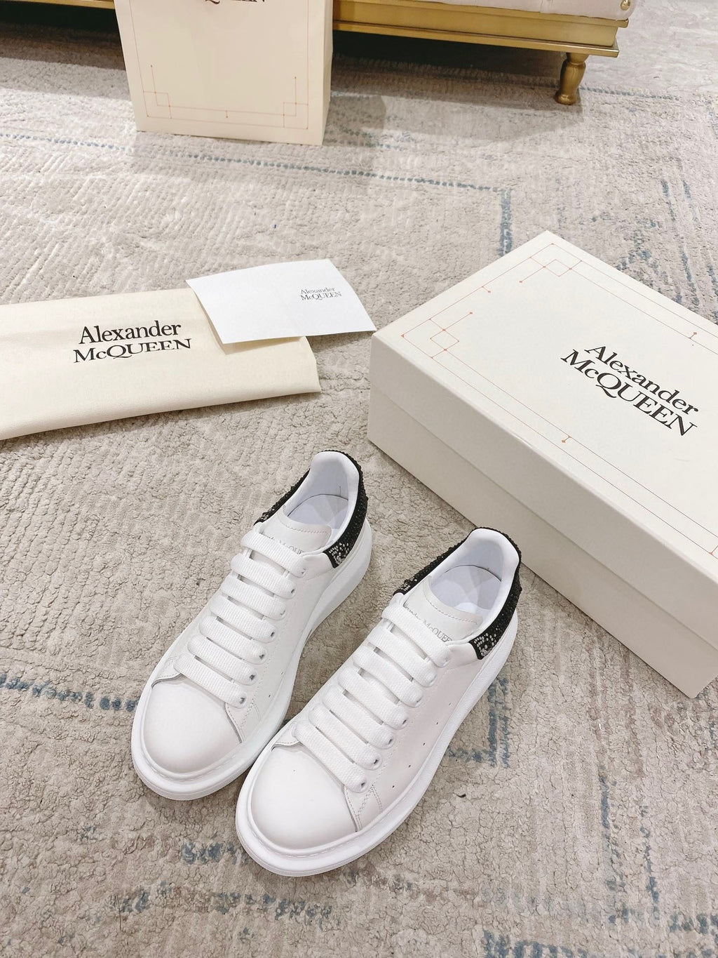 AMQ Sneakers