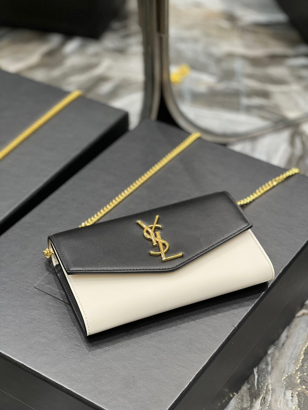 YVT Envelope