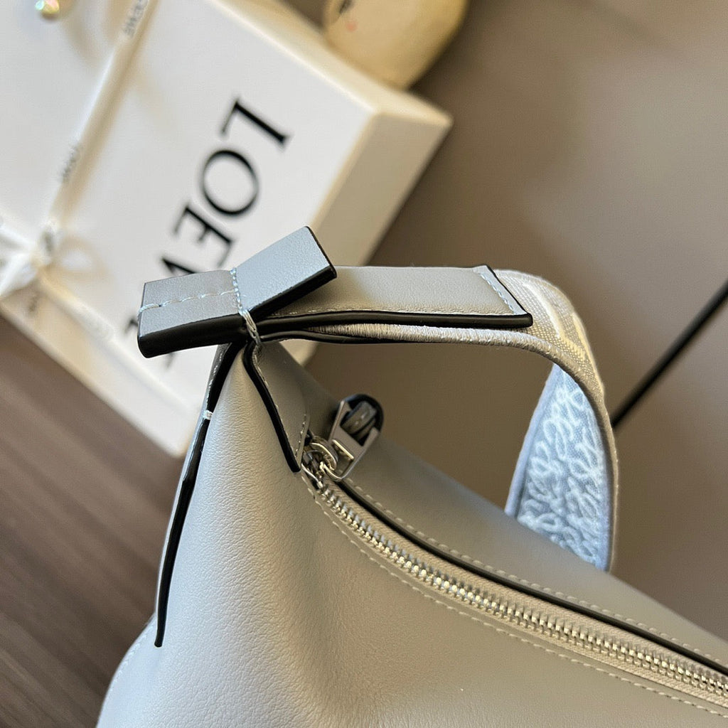 LW Messenger Bag