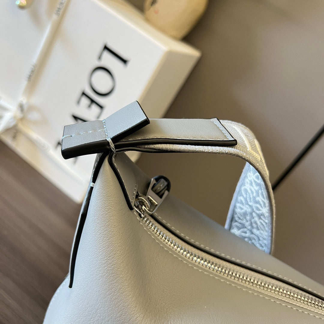 LW Messenger Bag