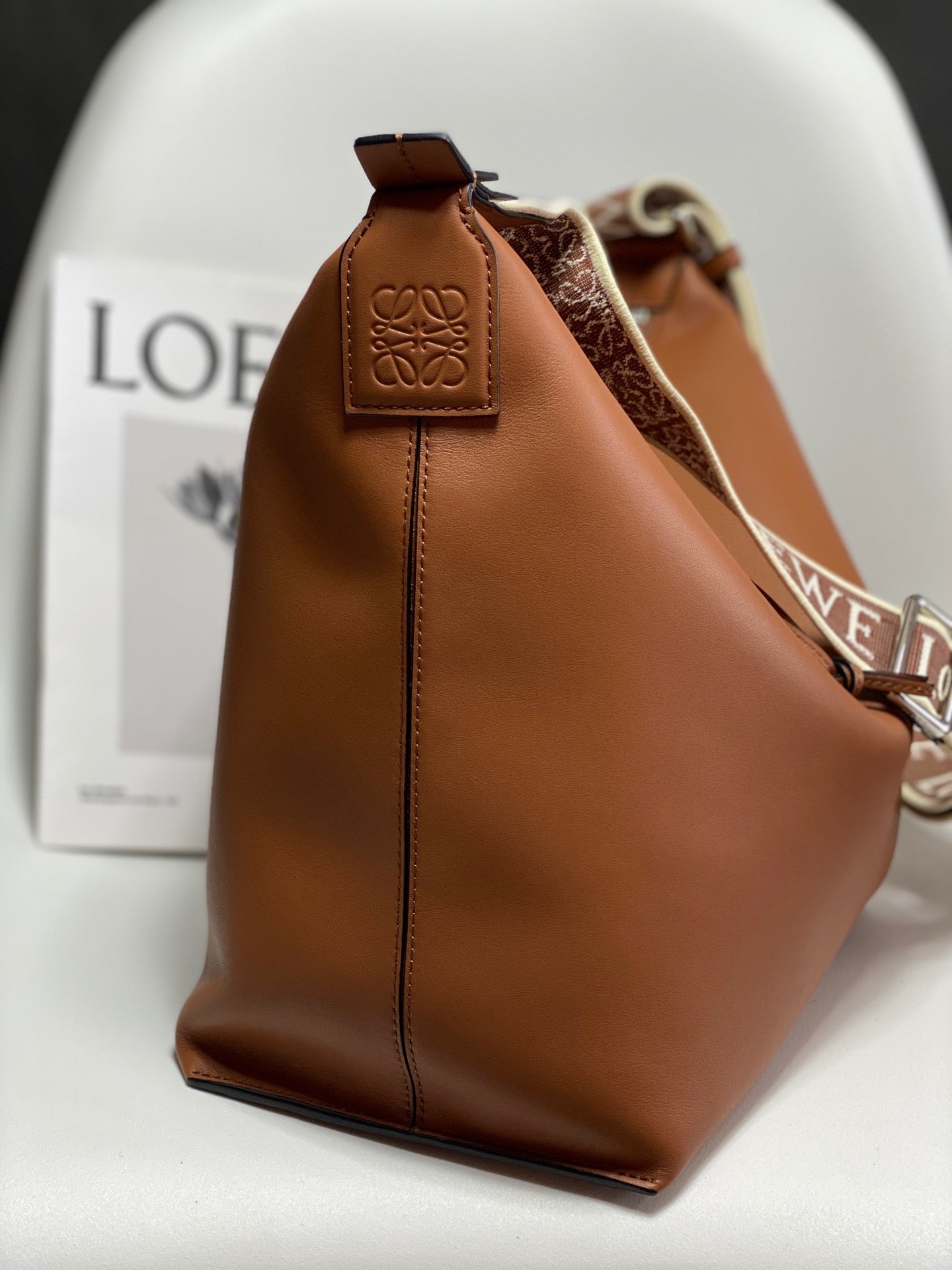 LW Messenger Bag