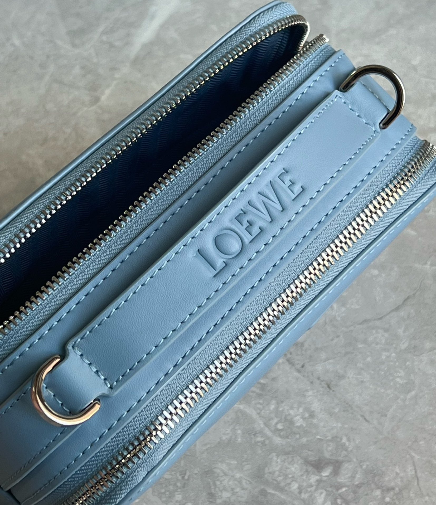 LW Messenger Bag