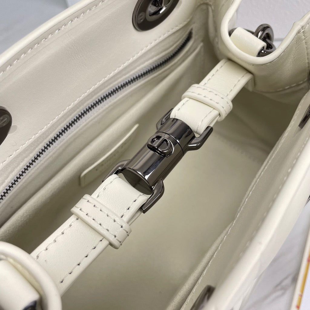 CD Handbag