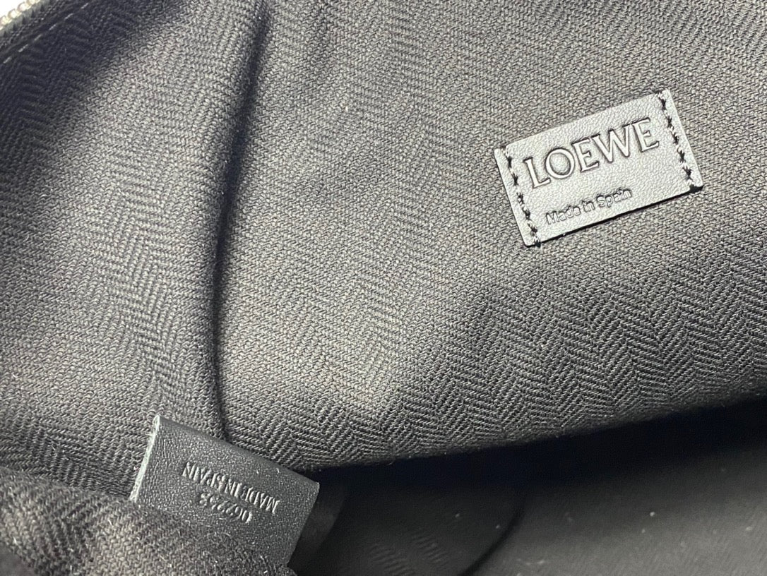 LW Messenger Bag