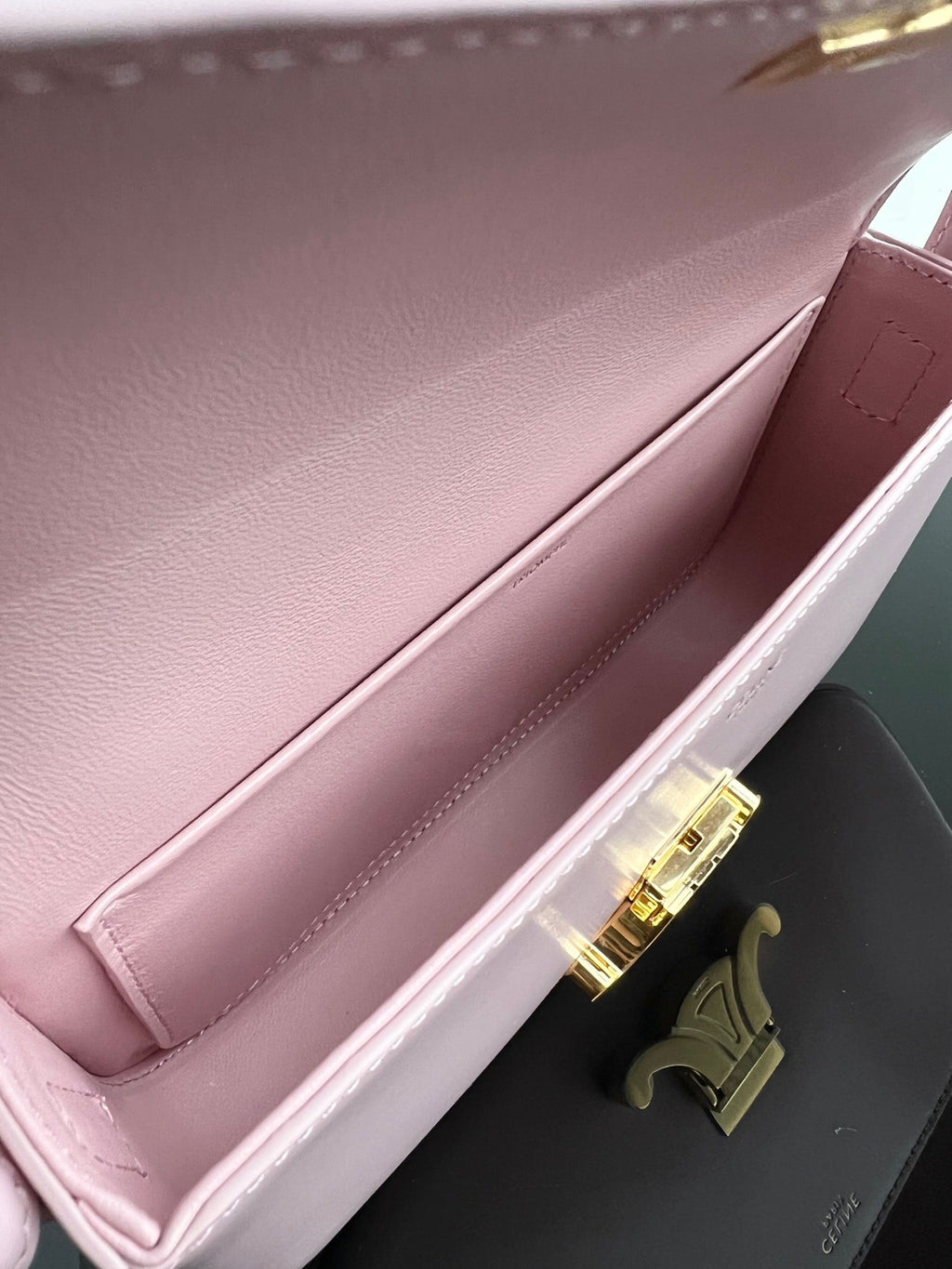CE Triomphe Hobo