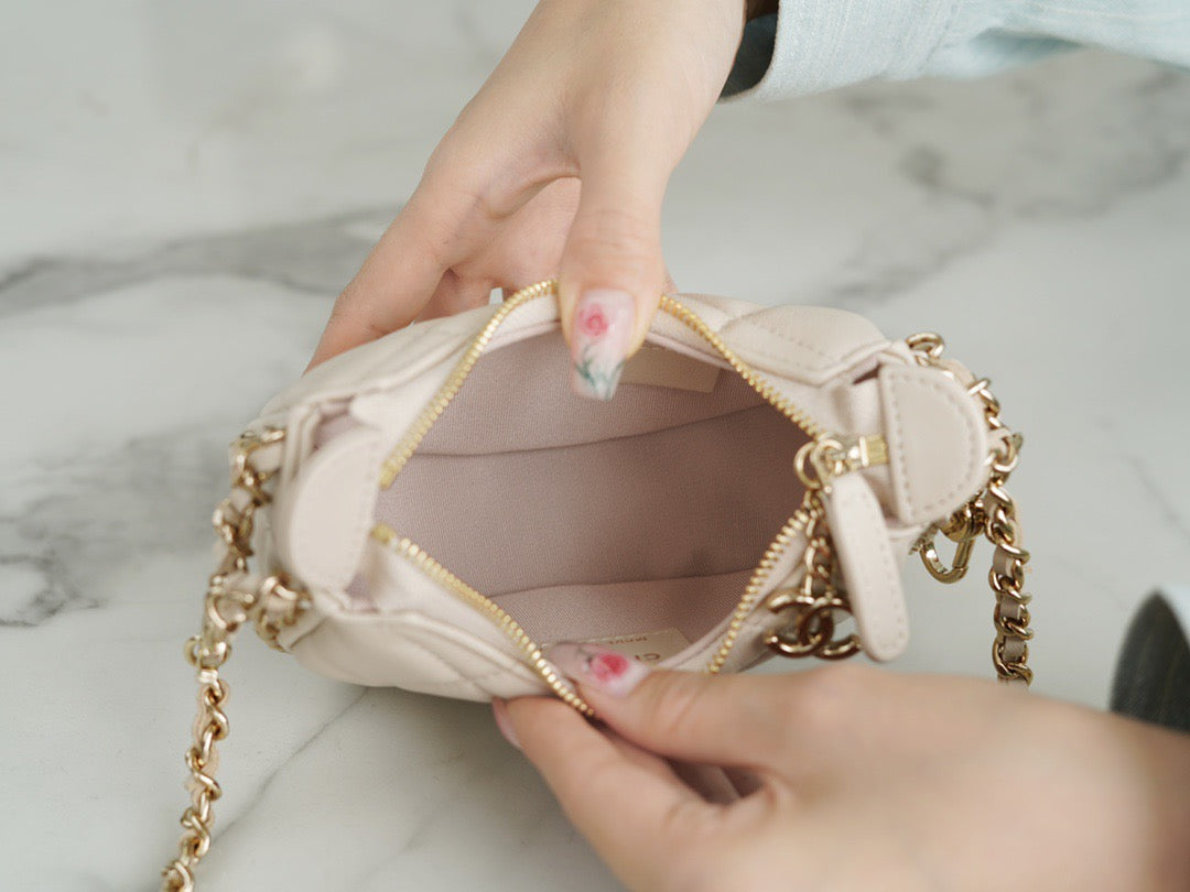 CNL 23p Hobo Bag