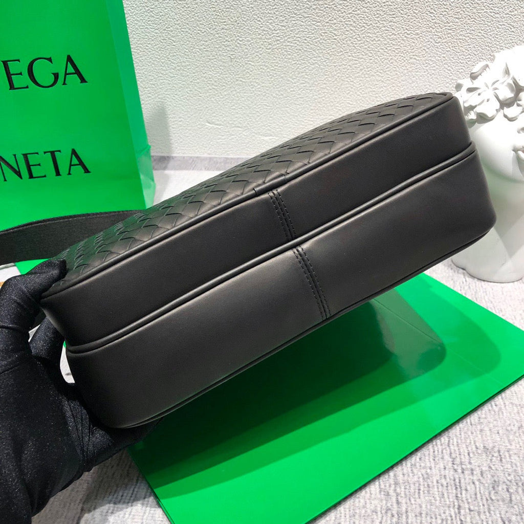 BTV Messenger Bag