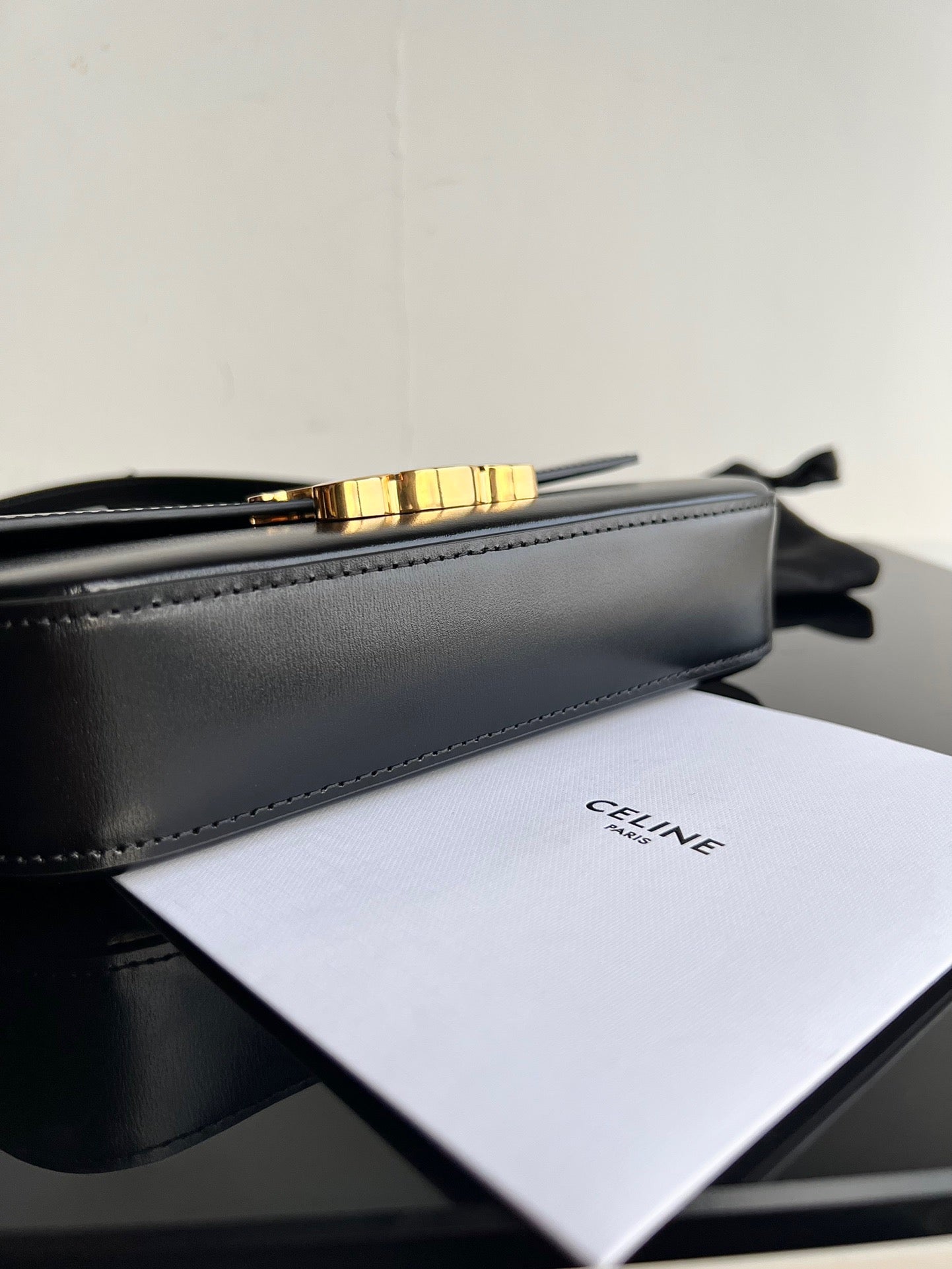 CE Triomphe Hobo