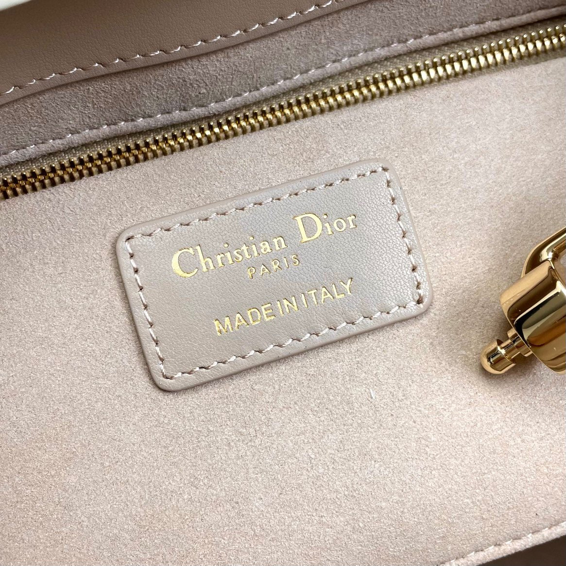 CD Handbag