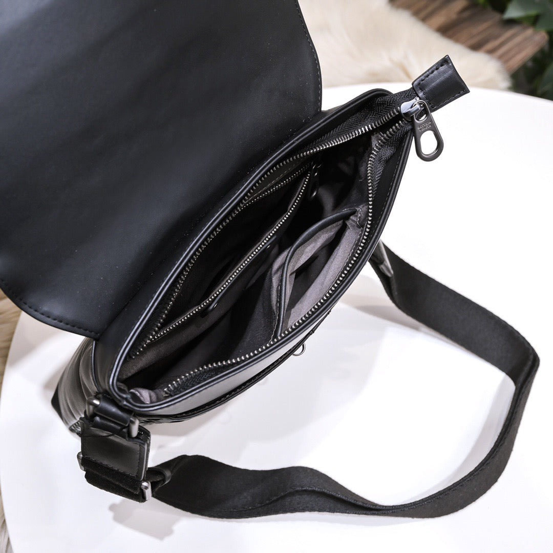 BTV Messenger Bag